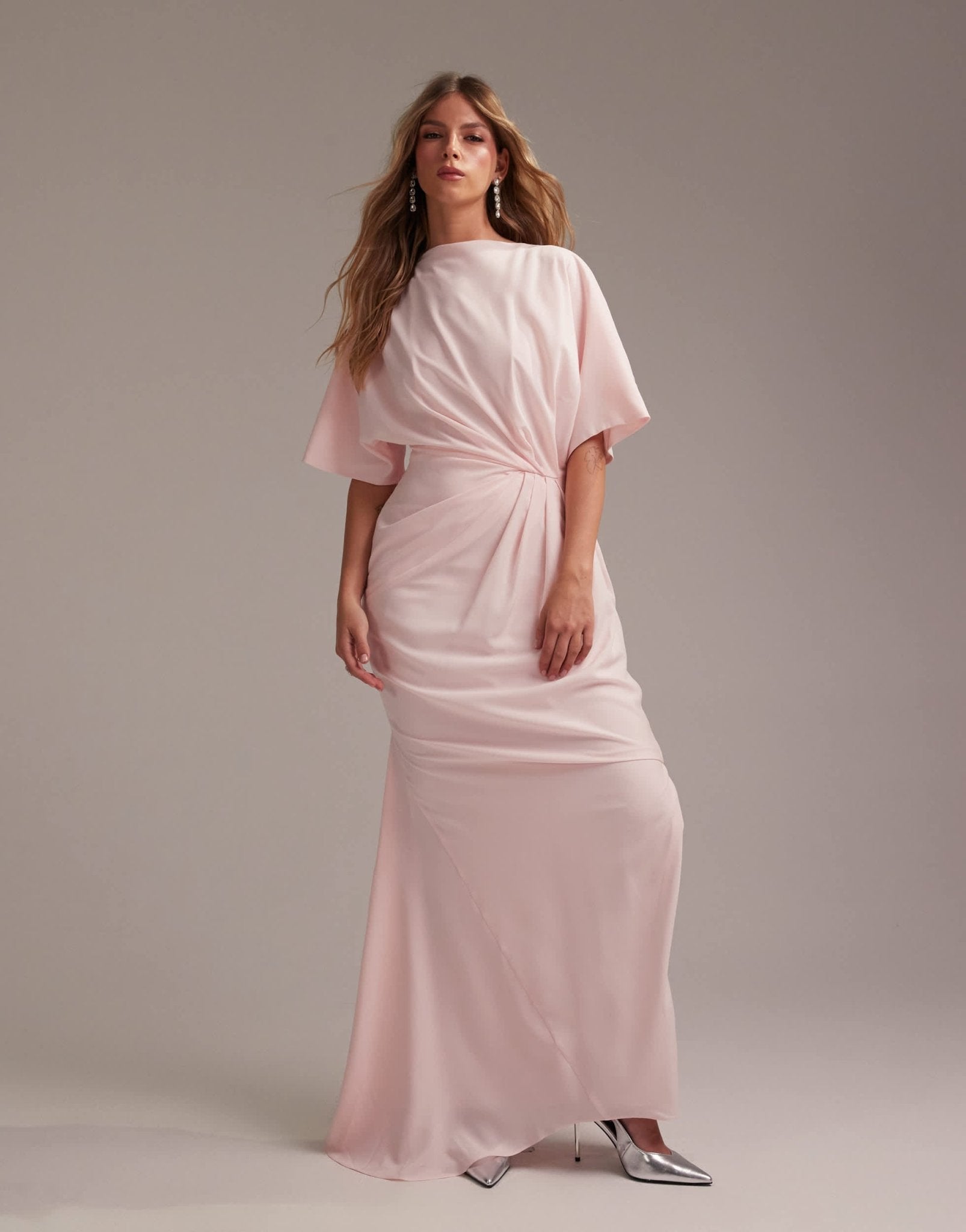 t shirt bridesmaid dresses ASOS DESIGN Bridesmaids slash neck crepe t-shirt sleeve minimal drape – ASOS Sample Sale EU Store Shoes For Black Gown groundcover plant The retro wave print Color:Multi