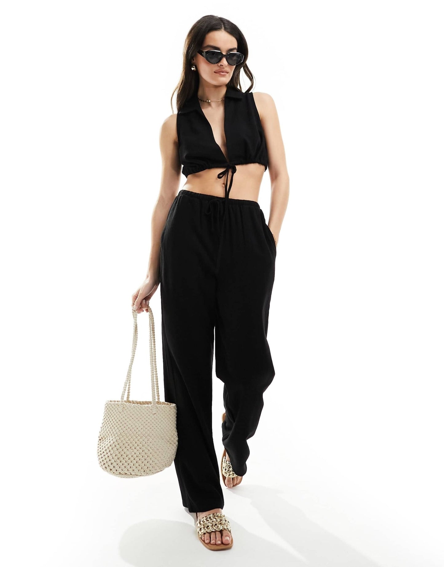 4th & Reckless cropped tie front linen beach top co - ord in black - ASOS Sample Sale EU Store