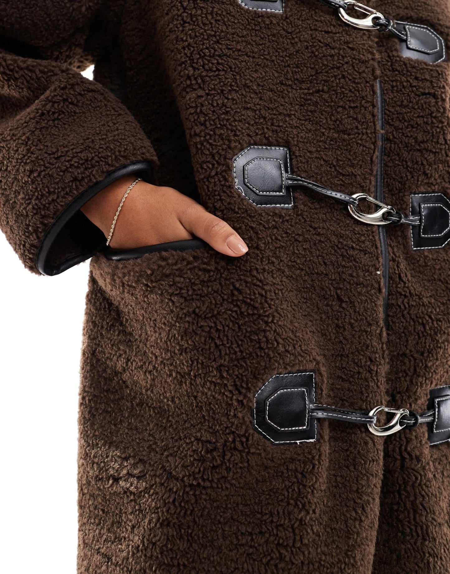 4th & Reckless faux shearling toggle fastening coat in chocolate - ASOS Sample Sale EU Store