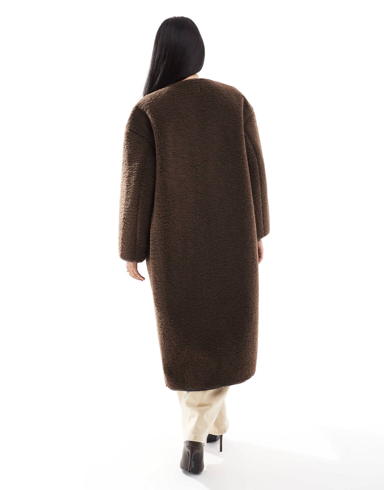 4th & Reckless faux shearling toggle fastening coat in chocolate - ASOS Sample Sale EU Store
