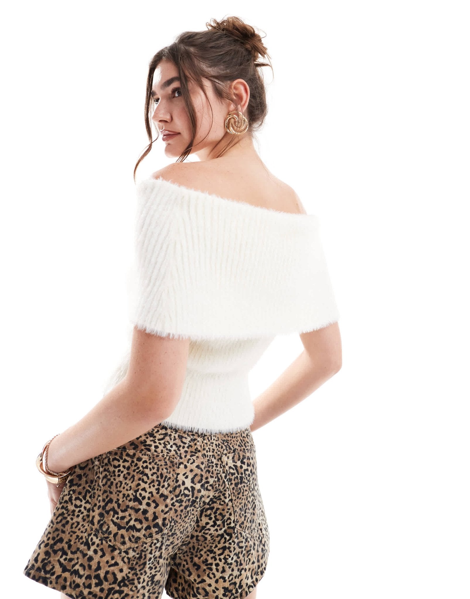 4th & Reckless fluffy rib knit bardot top in cream - ASOS Sample Sale EU Store