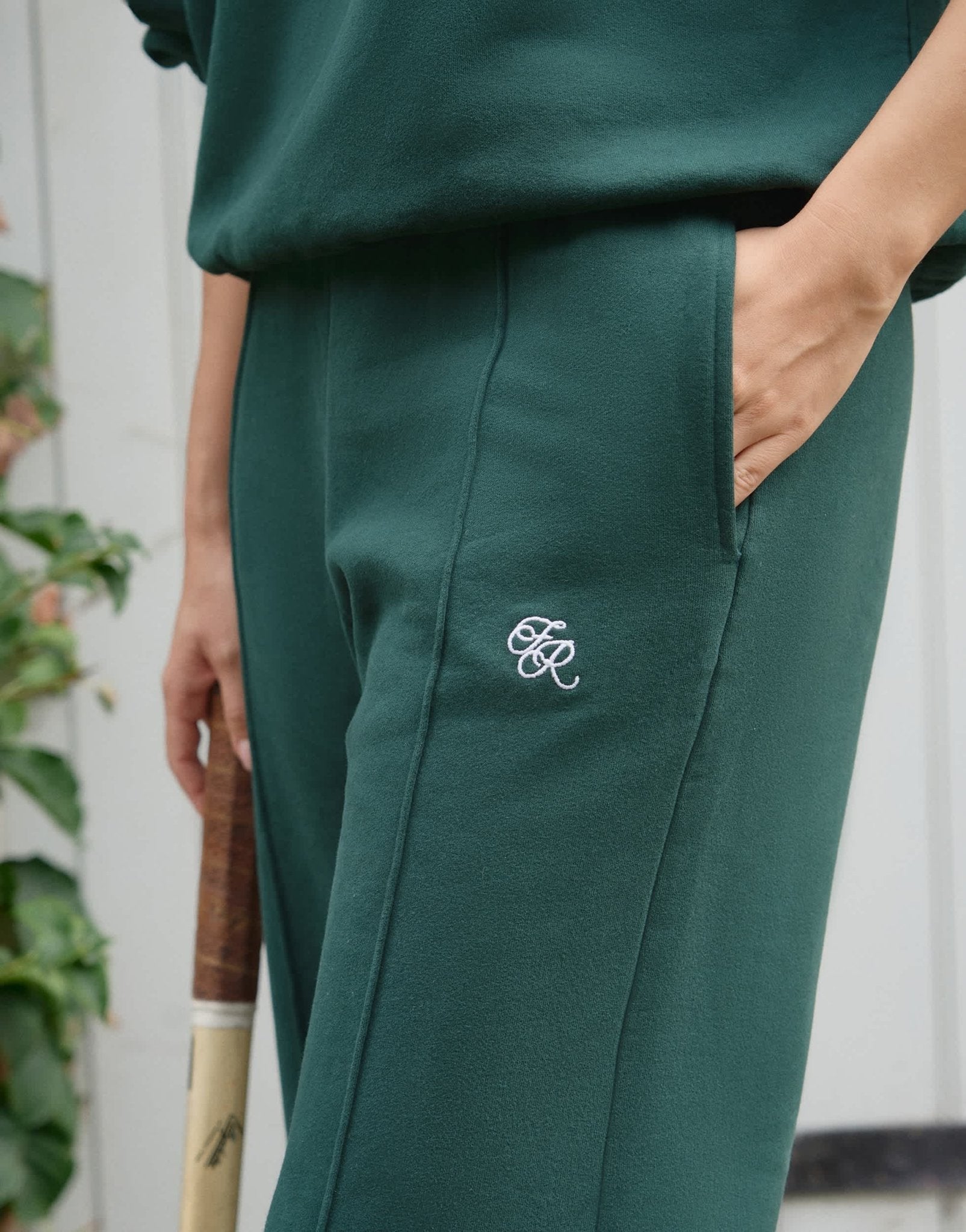 4th & Reckless Forrest wide leg jogger in green - ASOS Sample Sale EU Store