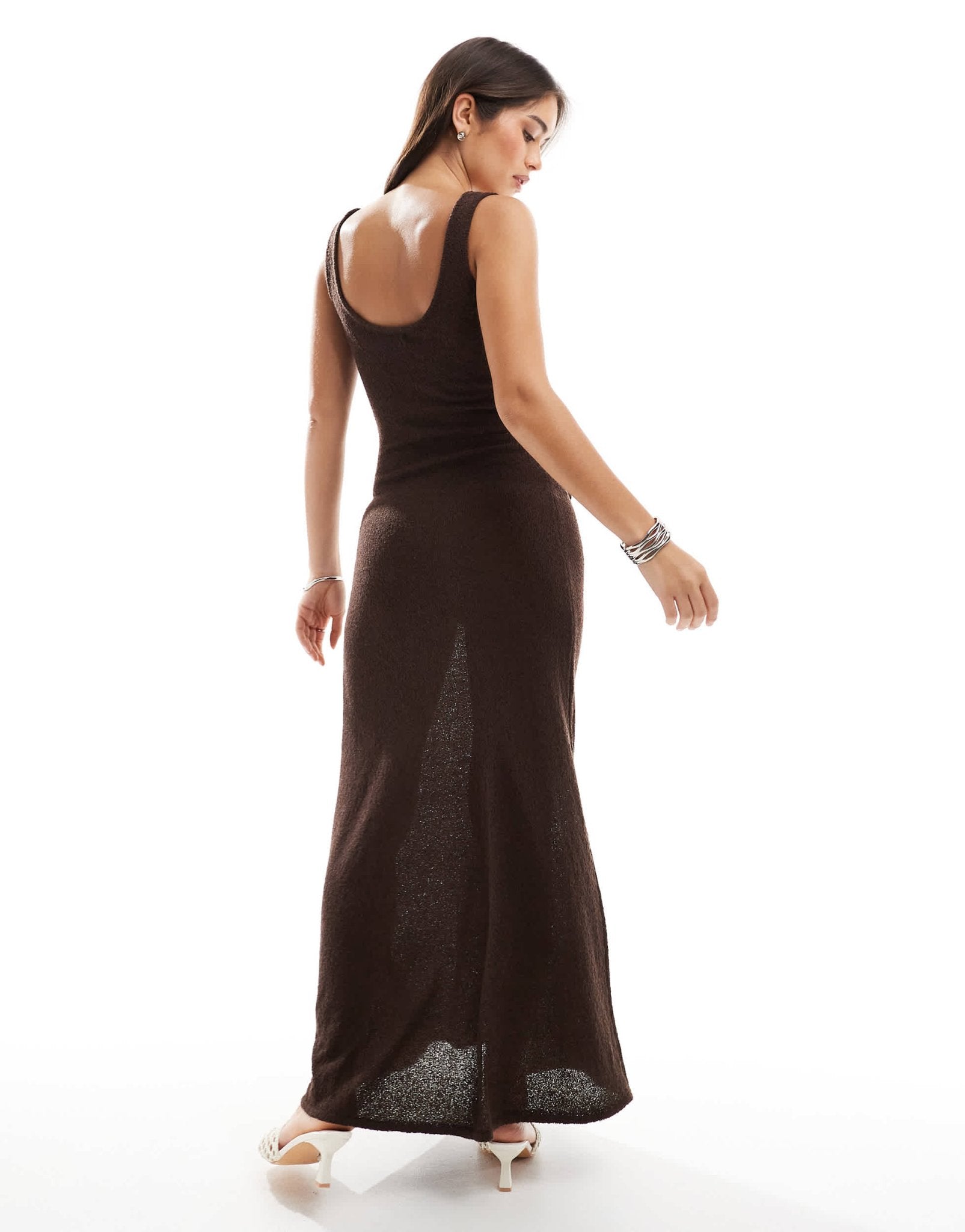 4th & Reckless knitted crochet flower detail maxi dress in brown - ASOS Sample Sale EU Store