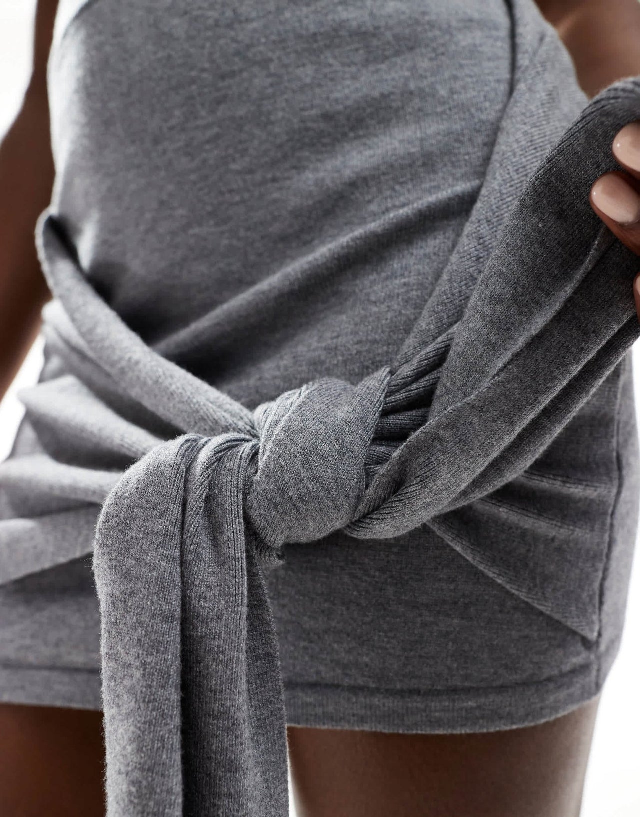 4th & Reckless knitted knot detail mini skirt in grey - ASOS Sample Sale EU Store