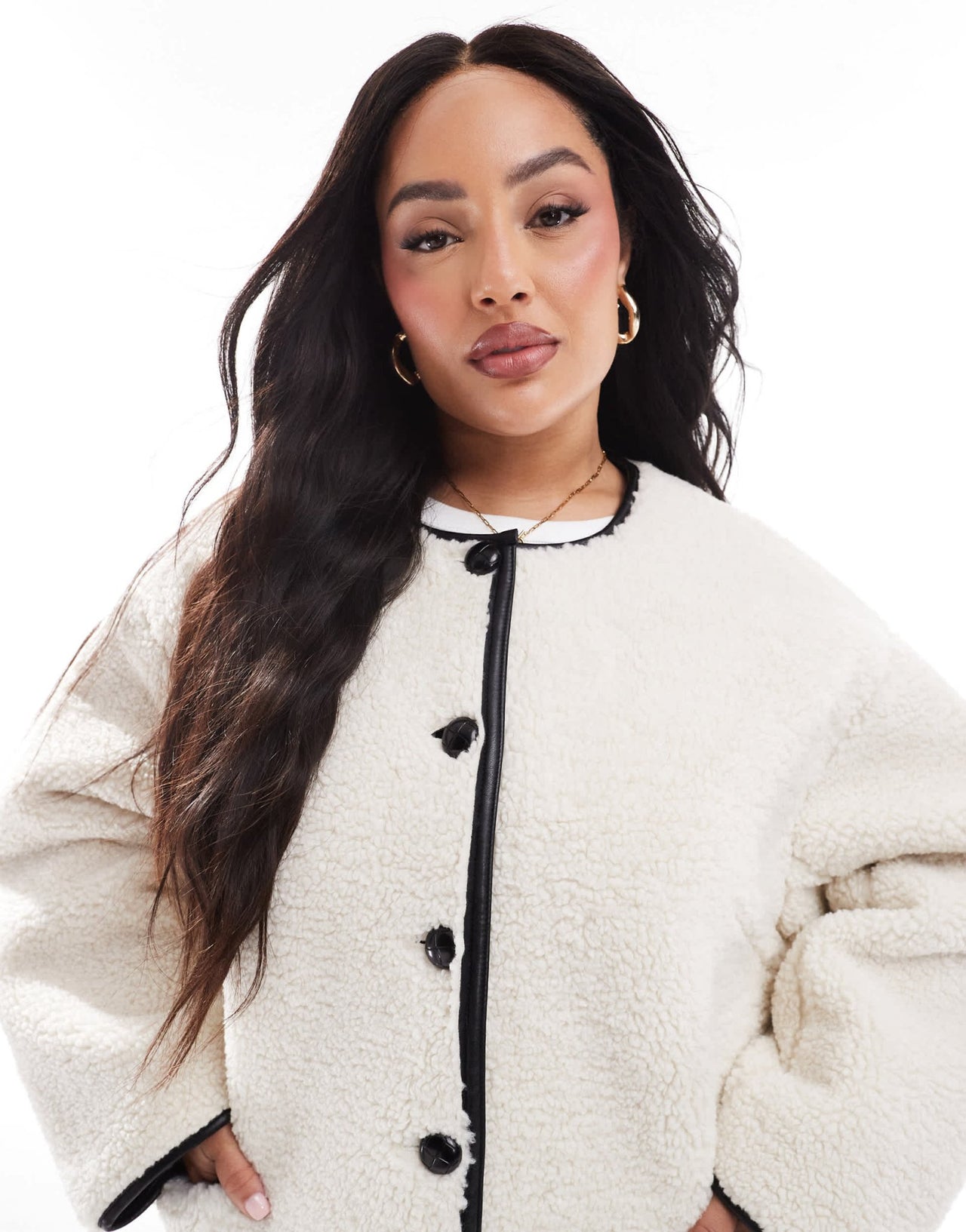 4th & Reckless Plus exclusive button detail faux shearling jacket in cream - ASOS Sample Sale EU Store