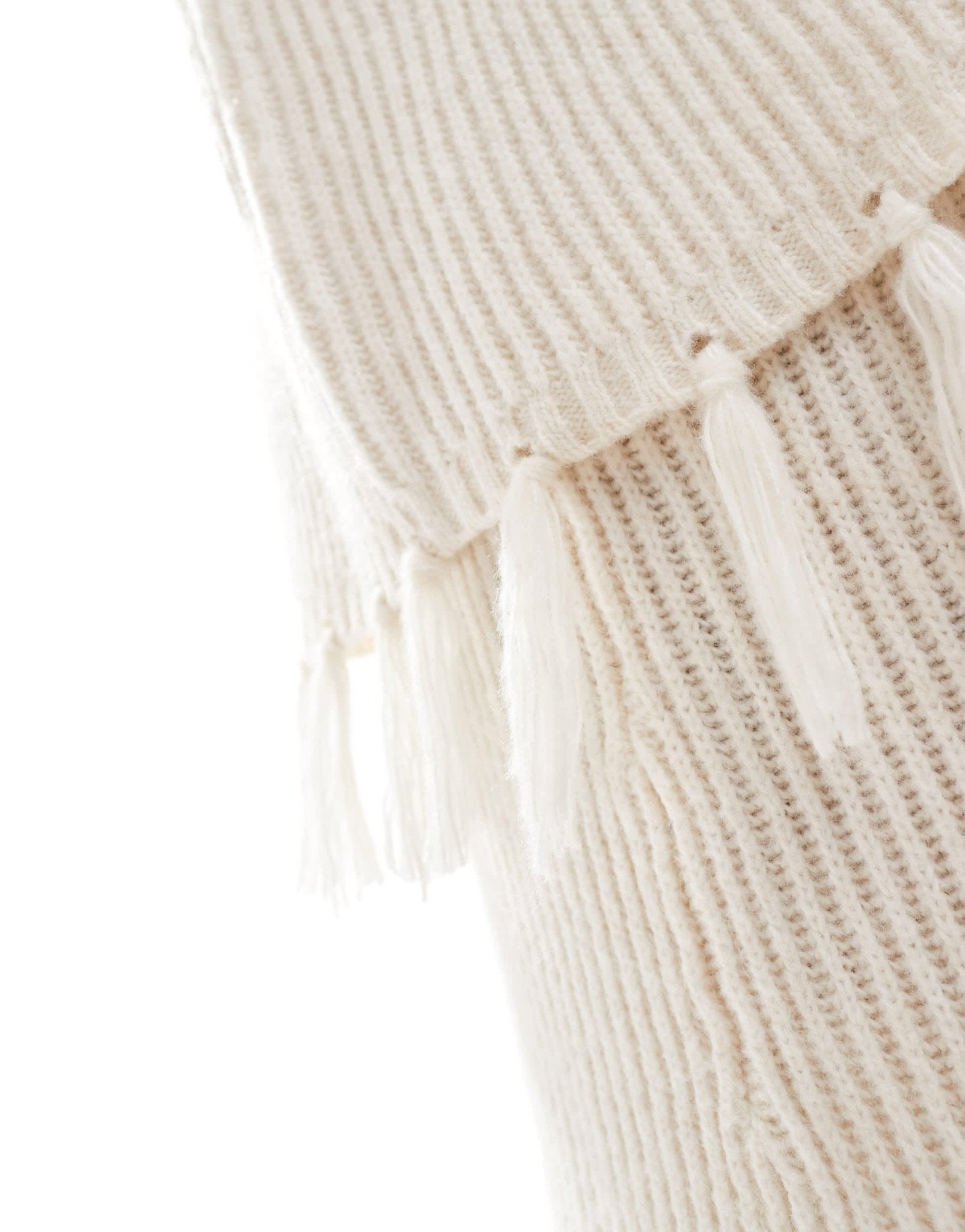 4th & Reckless Plus wool mix tassel edge wide sleeve jumper co - ord in cream - ASOS Sample Sale EU Store