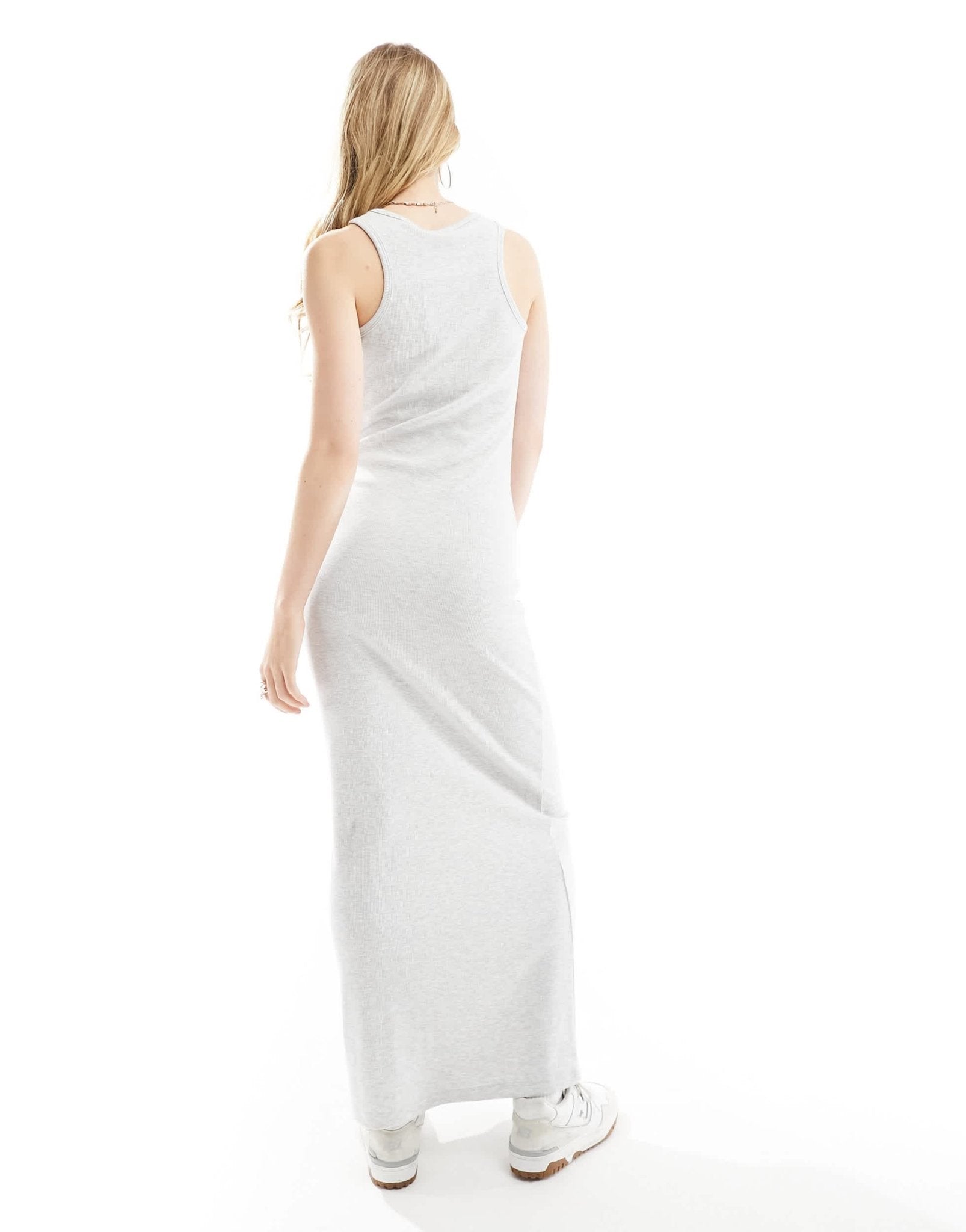 4th & Reckless premium ribbed embroidered logo racerneck maxi dress in grey - ASOS Sample Sale EU Store