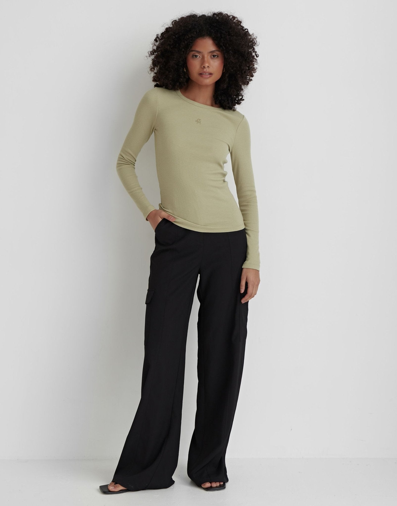 4th & Reckless ribbed logo top in sage - ASOS Sample Sale EU Store