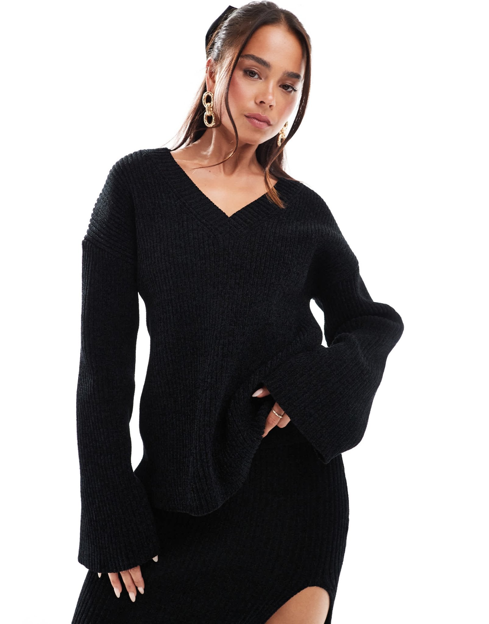 4th & Reckless soft rib v neck oversized jumper co - ord in black - ASOS Sample Sale EU Store