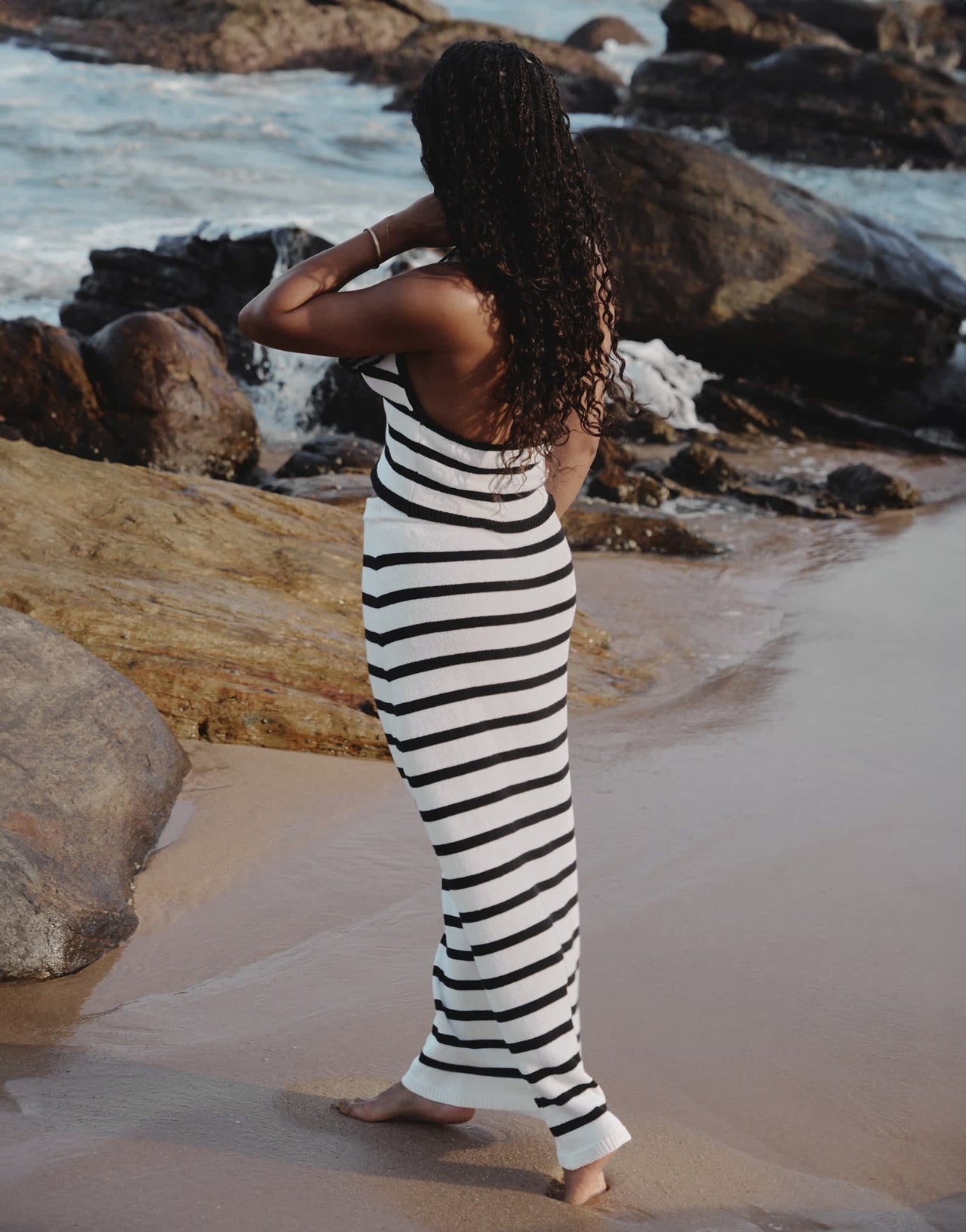 4th & Reckless x Loz Vassallo rico knitted stripe beach maxi skirt co - ord in black and white - ASOS Sample Sale EU Store