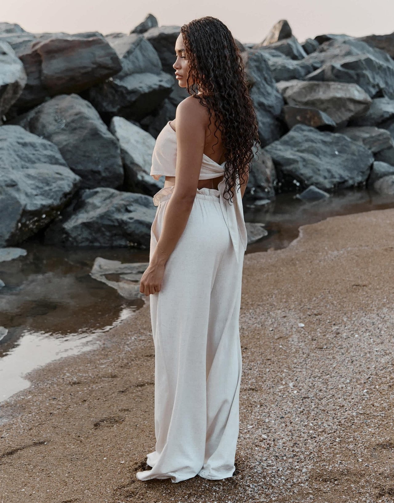 4th & Reckless x Loz Vassallo tulum multiway bandeau linen beach crop top co - ord in beige - ASOS Sample Sale EU Store