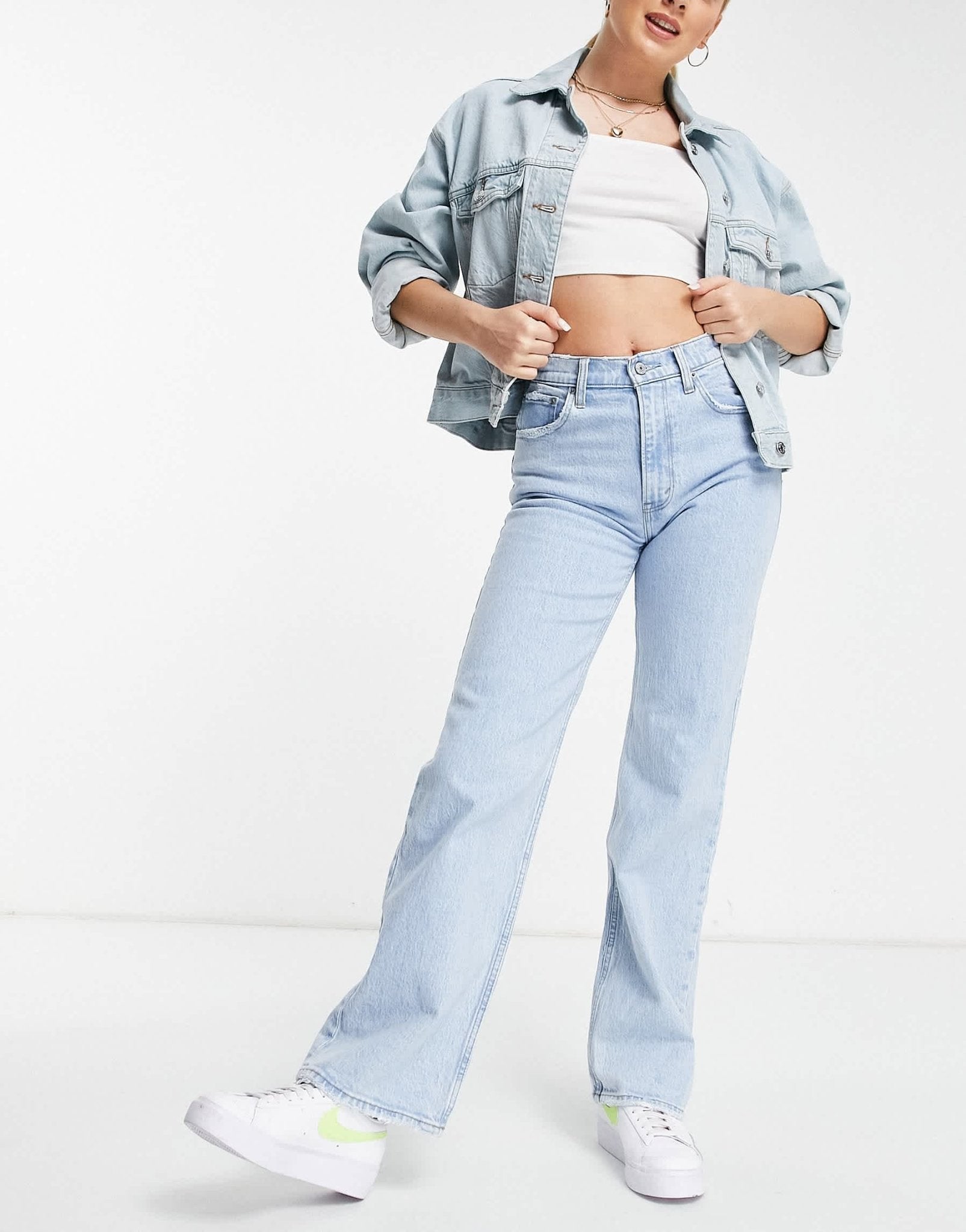 Abercrombie & Fitch 90's relaxed straight leg jeans in light wash - ASOS Sample Sale EU Store