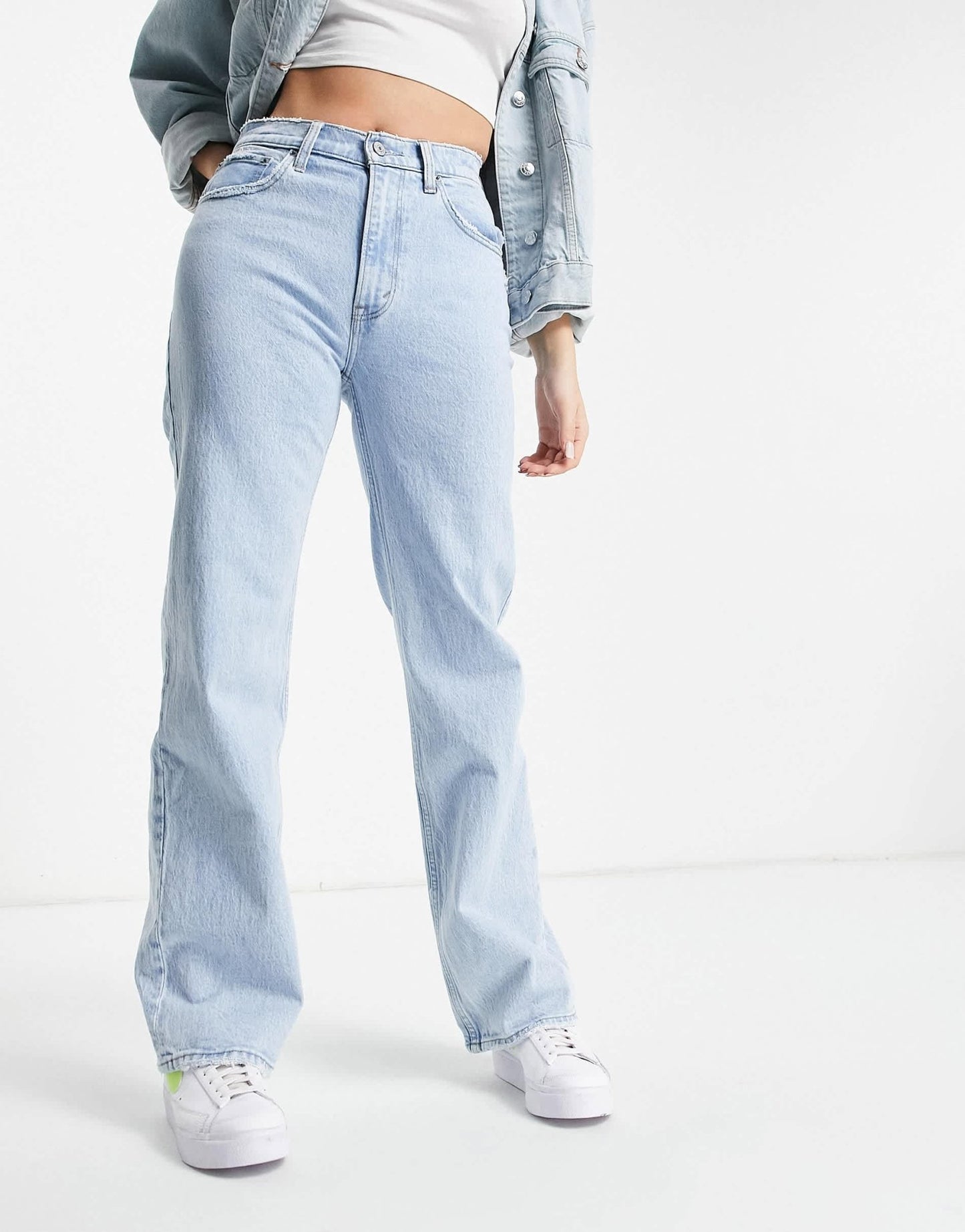 Abercrombie & Fitch 90's relaxed straight leg jeans in light wash - ASOS Sample Sale EU Store