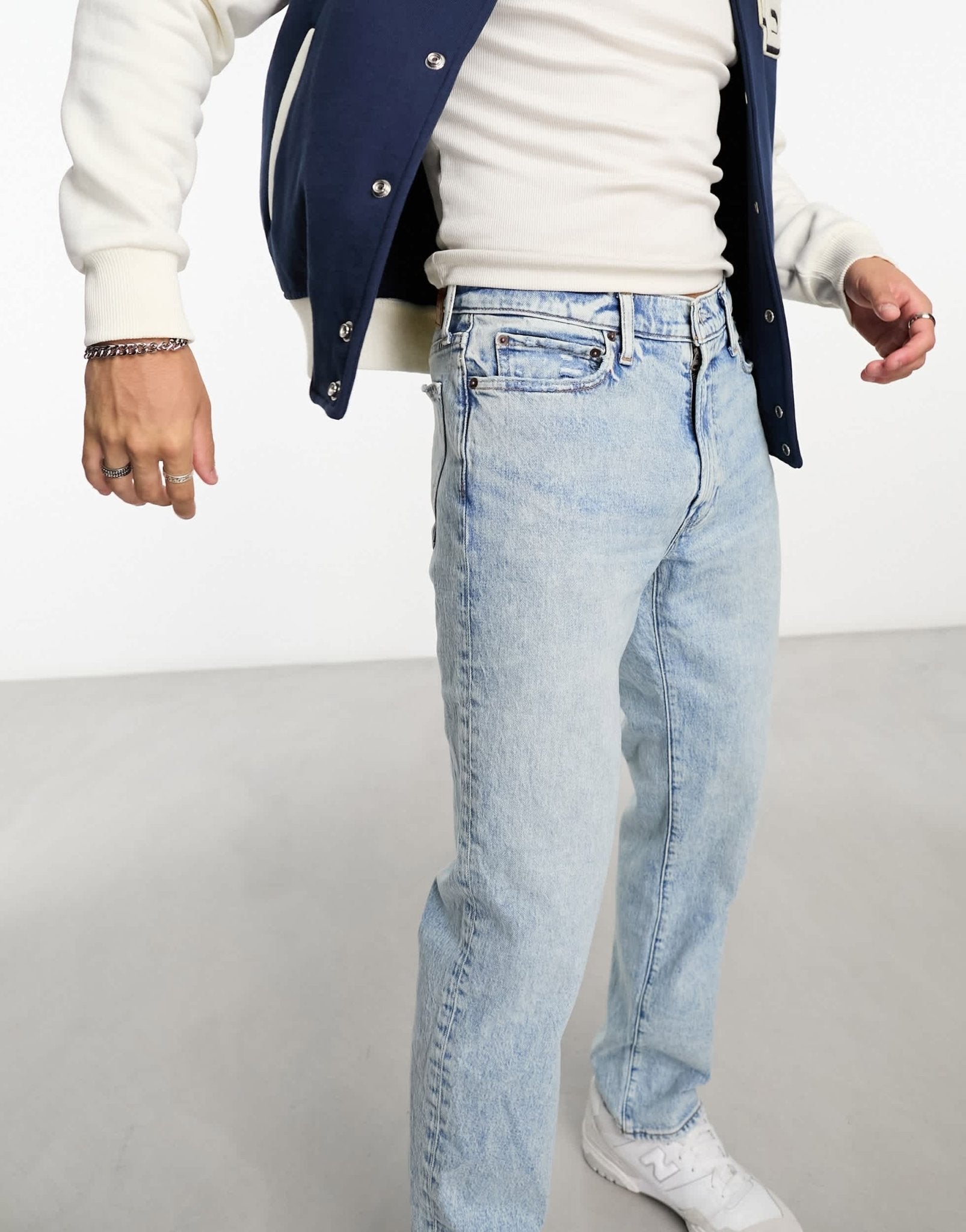 Abercrombie & Fitch 90s straight fit distressed jeans in light wash - ASOS Sample Sale EU Store