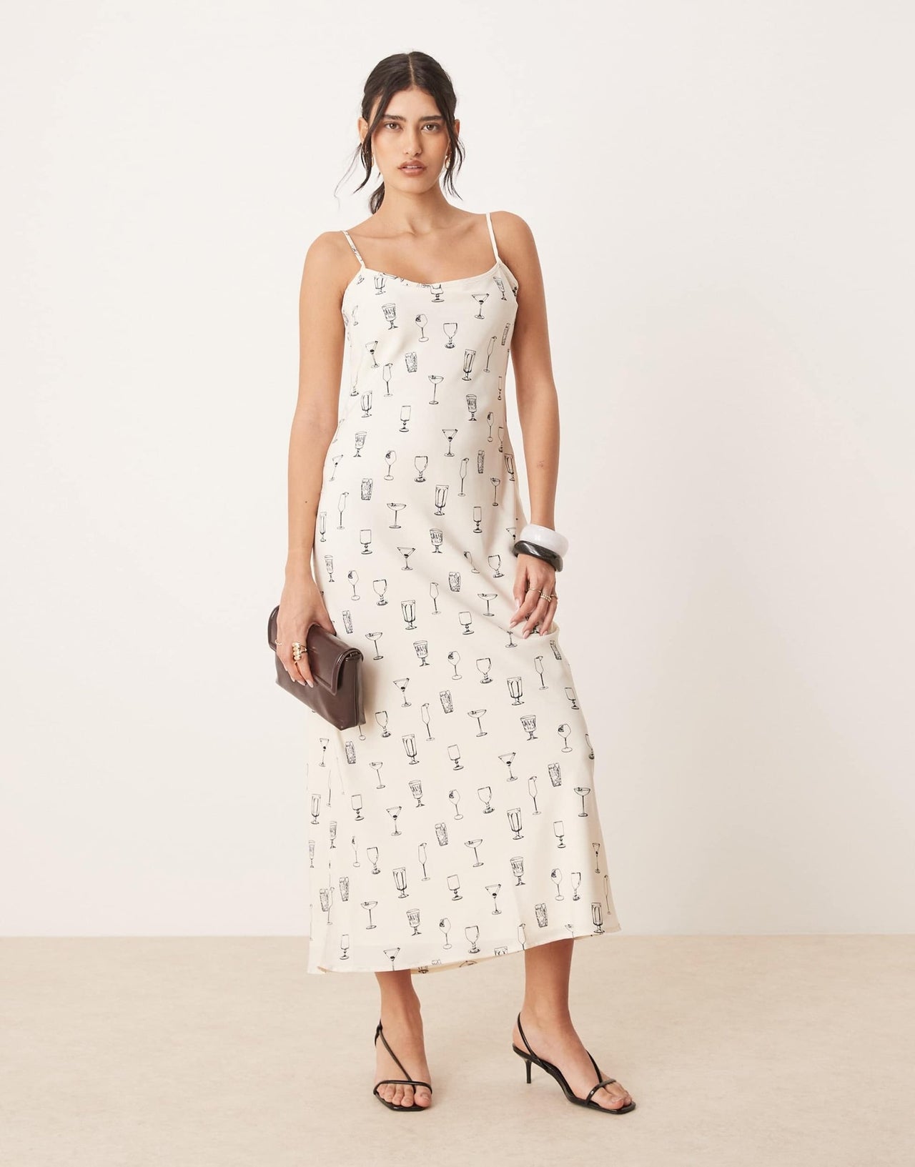 Abercrombie & Fitch cami strap slip maxi dress in cream martini print - ASOS Sample Sale EU Store