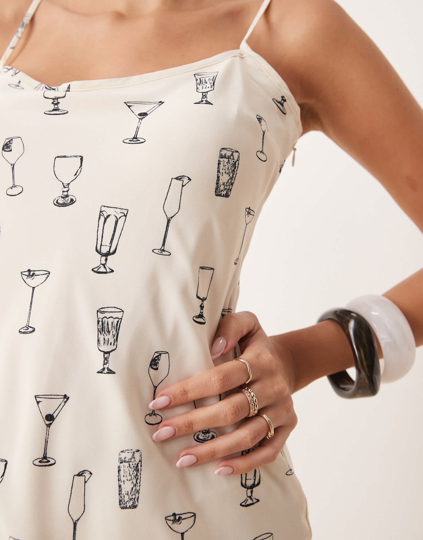 Abercrombie & Fitch cami strap slip maxi dress in cream martini print - ASOS Sample Sale EU Store