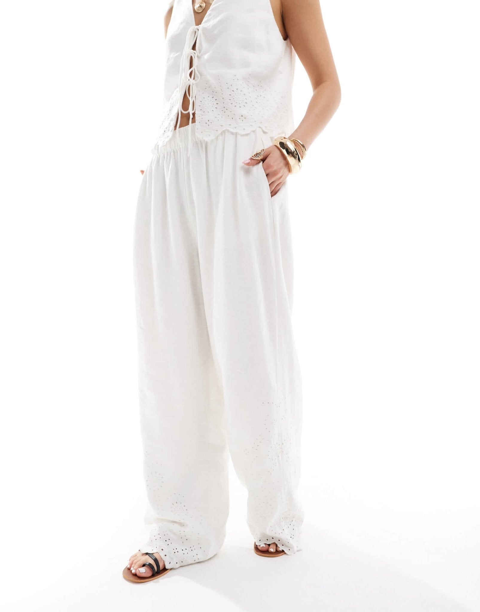 Abercrombie & Fitch co - ord linen blend wide leg trouser in white with eyelet detailing - ASOS Sample Sale EU Store
