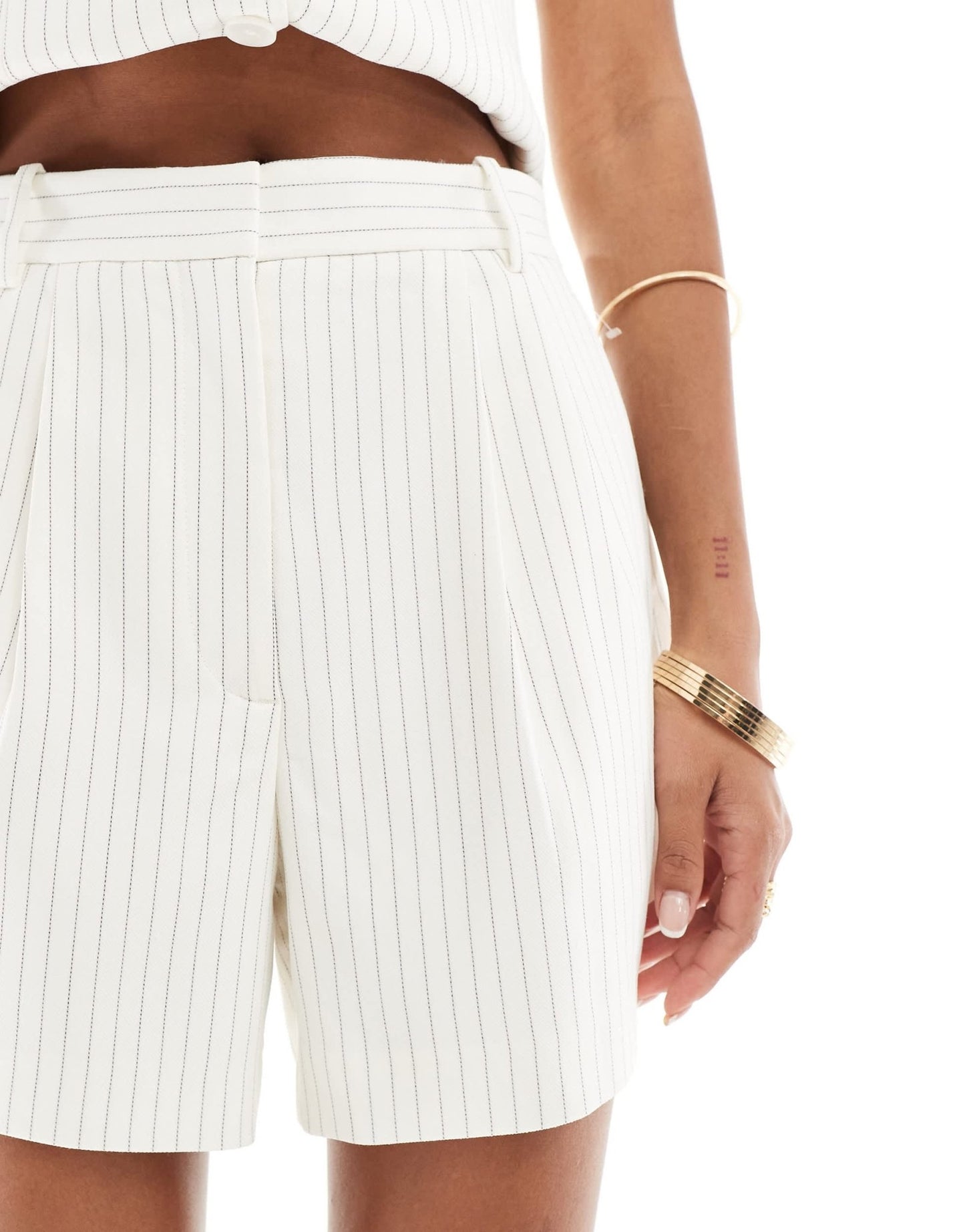 Abercrombie & Fitch co - ord soft tailored shorts in white pinstripe - ASOS Sample Sale EU Store