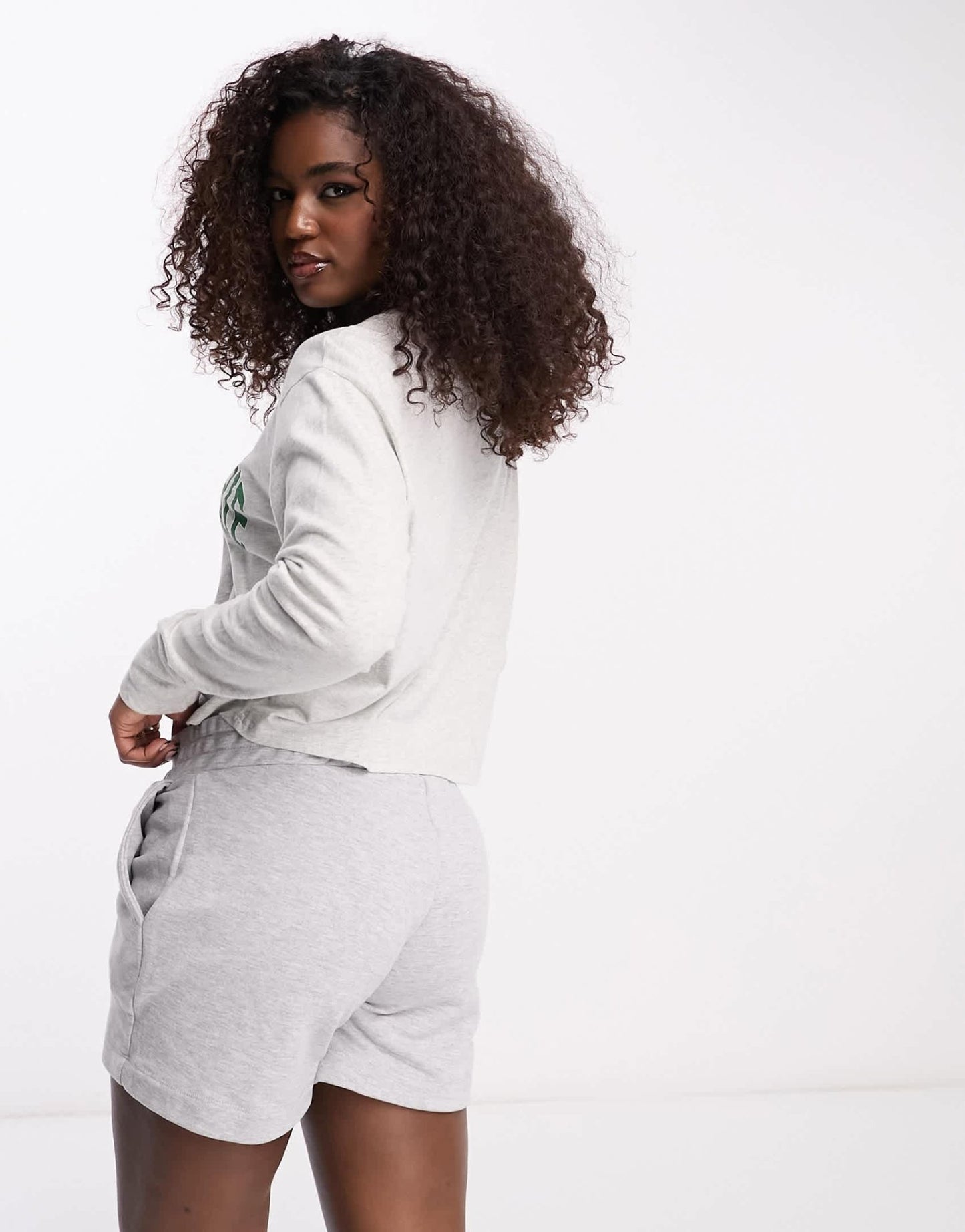 Abercrombie & Fitch cropped chest logo sweatshirt in grey - ASOS Sample Sale EU Store