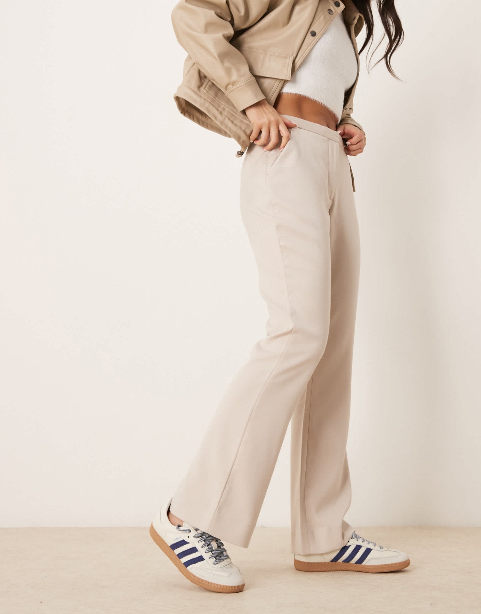 Abercrombie & Fitch curvy low rise bootcut trousers in grey - ASOS Sample Sale EU Store