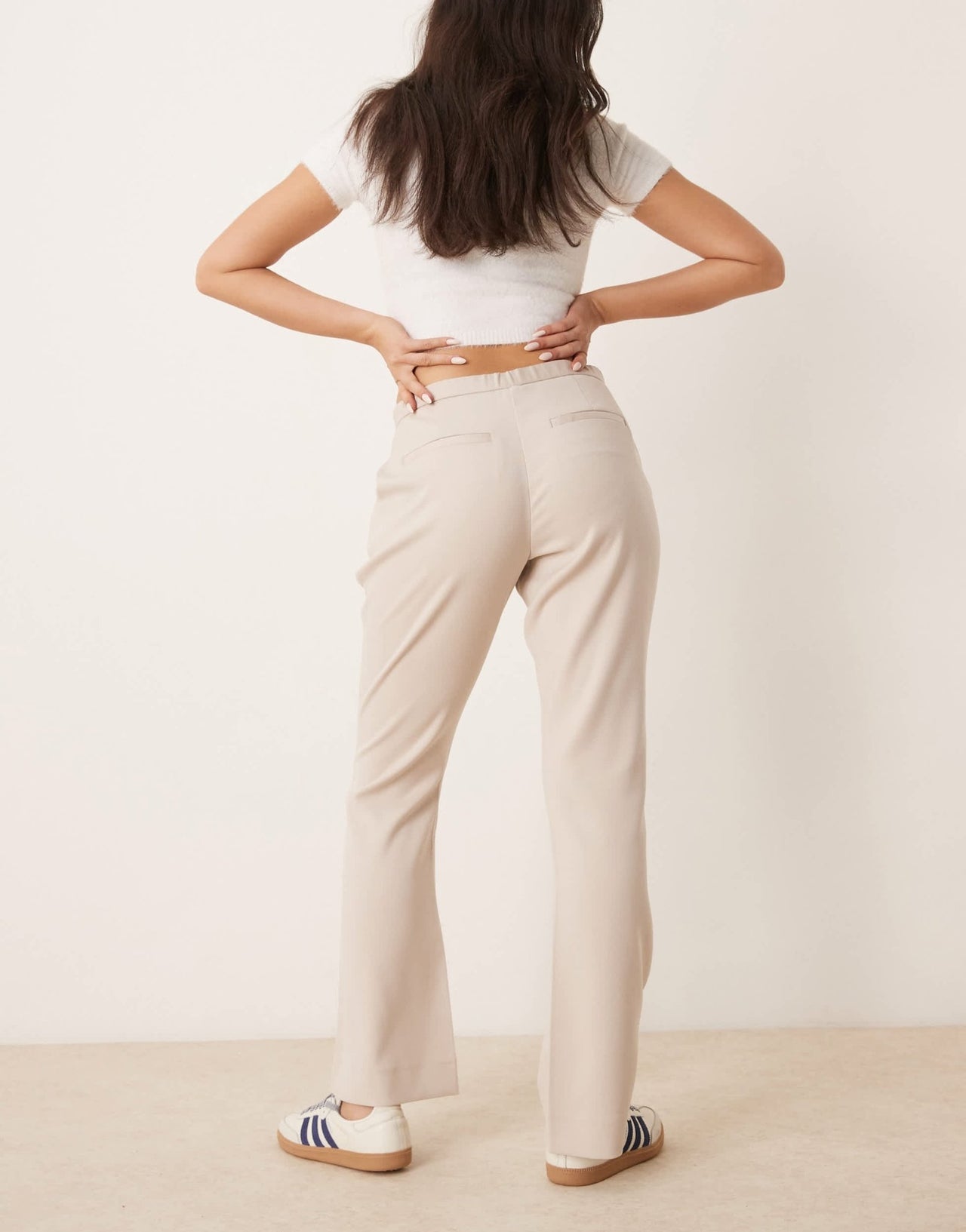 Abercrombie & Fitch curvy low rise bootcut trousers in grey - ASOS Sample Sale EU Store
