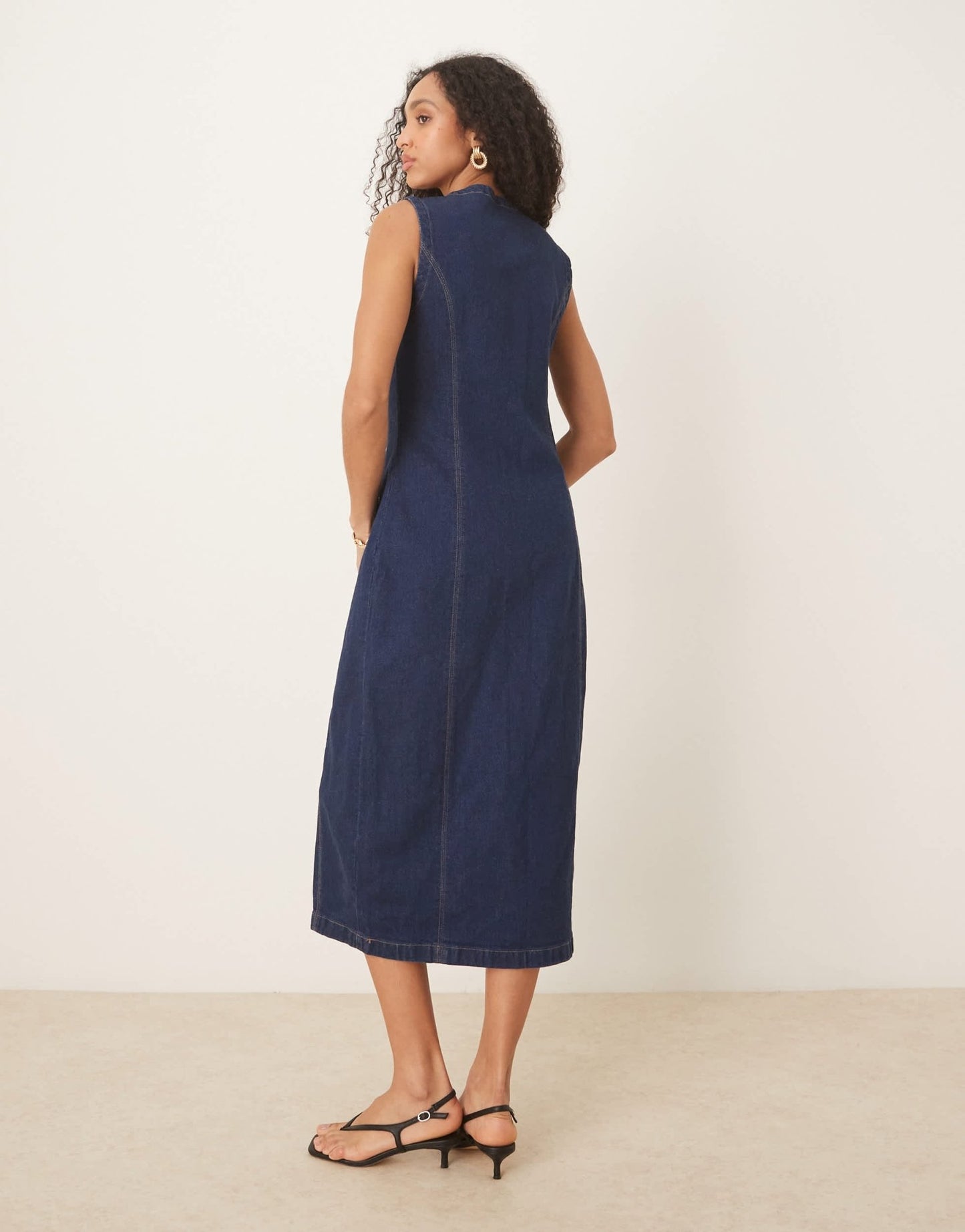 Abercrombie & Fitch denim button through sleeveless midi dress in dark blue wash - ASOS Sample Sale EU Store
