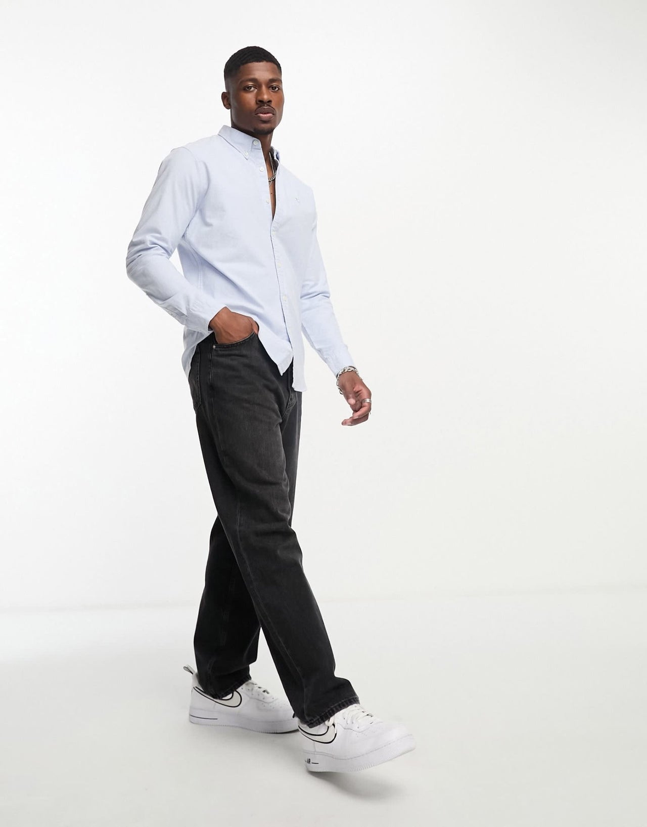 Abercrombie & Fitch elevated icon logo relaxed fit oxford shirt in light blue - ASOS Sample Sale EU Store