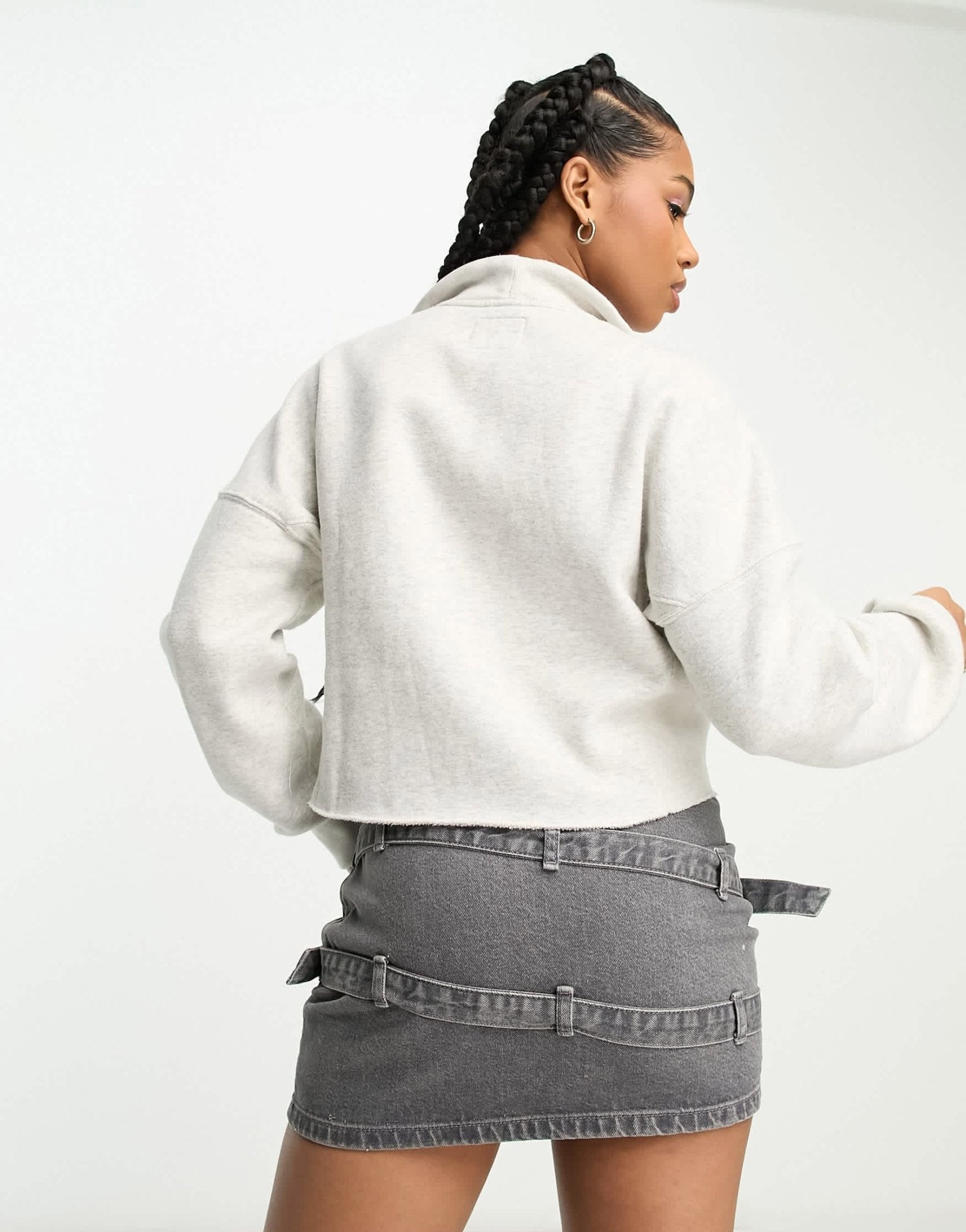Abercrombie & Fitch half zip sweatshirt in light grey - ASOS Sample Sale EU Store
