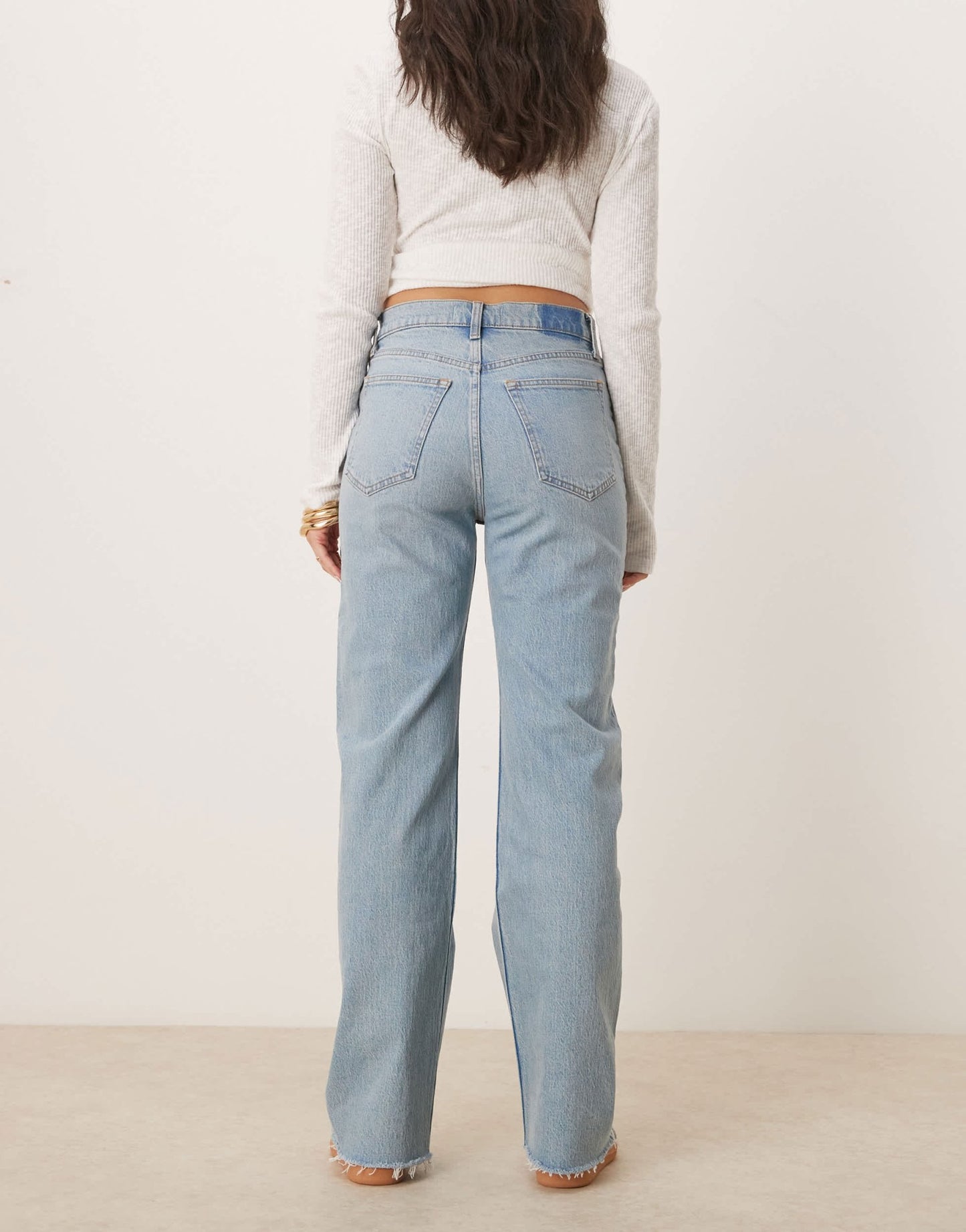 Abercrombie & Fitch high rise 90's fit relaxed jean in distressed wash - ASOS Sample Sale EU Store