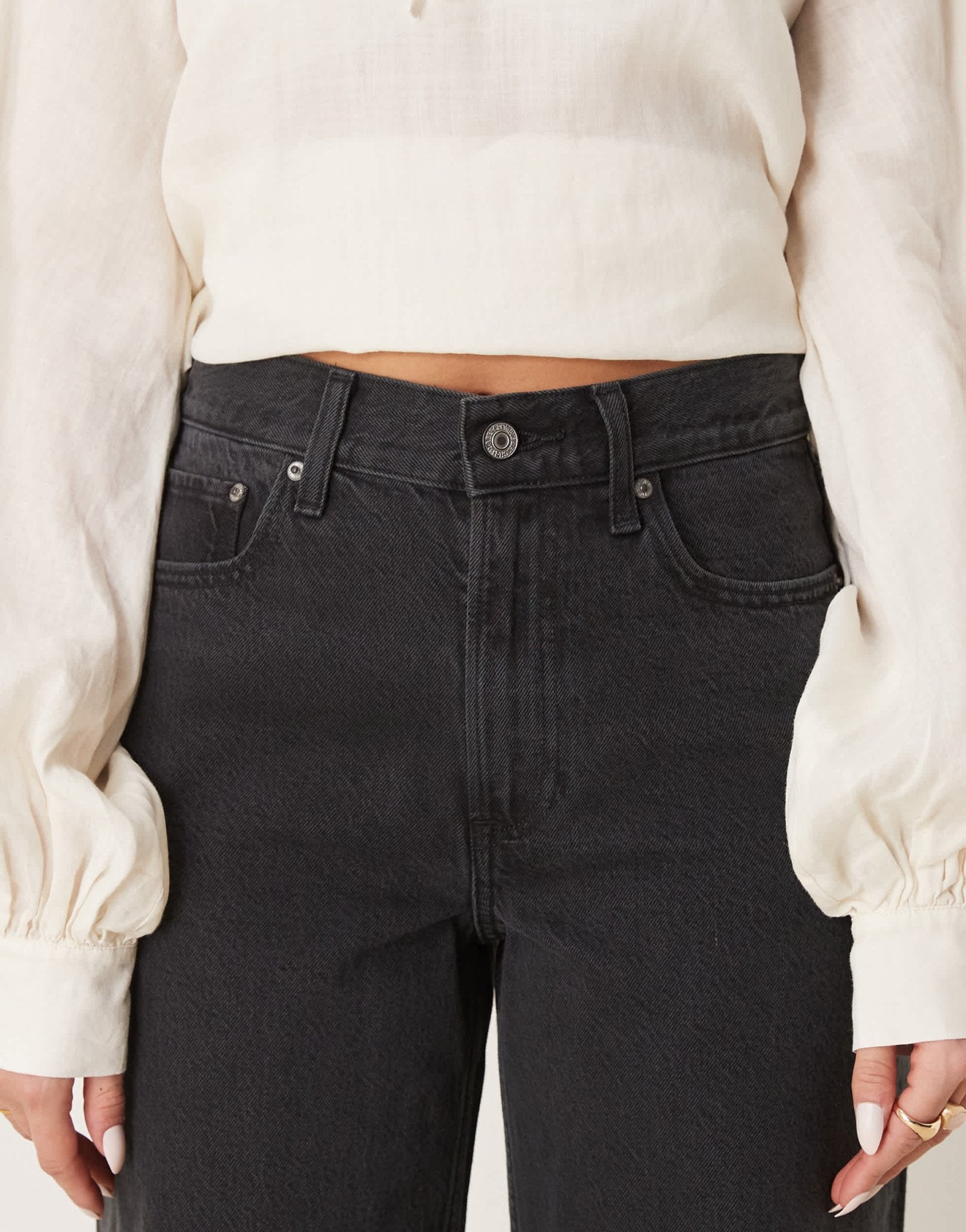 Abercrombie & Fitch high rise wide leg jean in black - ASOS Sample Sale EU Store