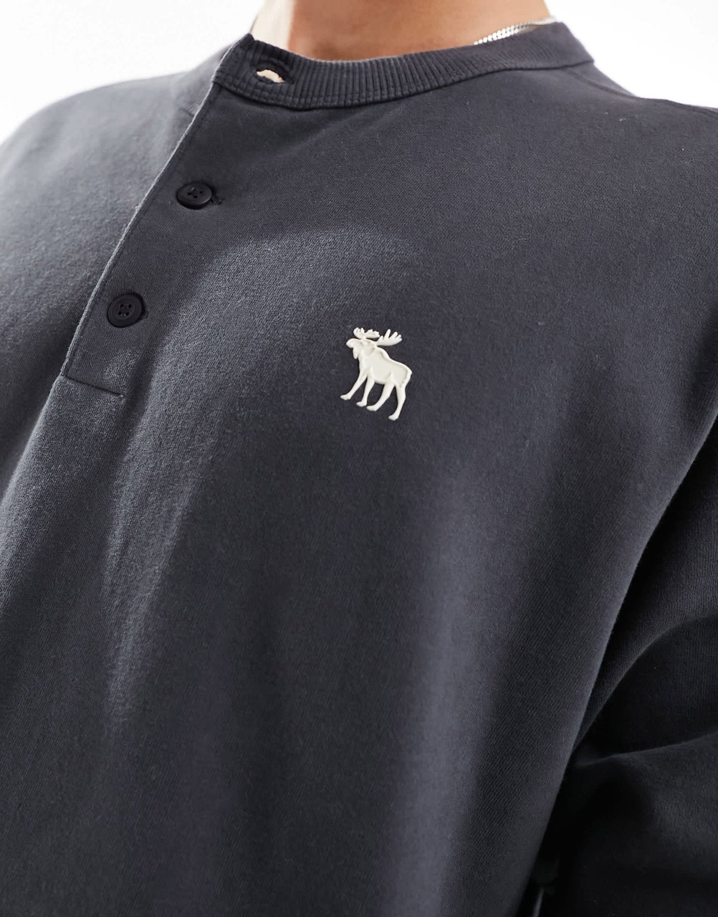 Abercrombie & Fitch icon logo premium henley long sleeve in washed black - ASOS Sample Sale EU Store