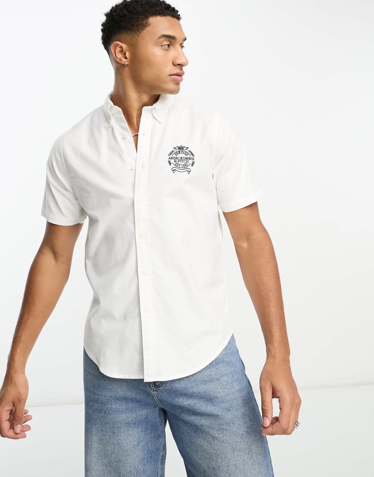Abercrombie & Fitch logo short sleeve oxford shirt in white - ASOS Sample Sale EU Store