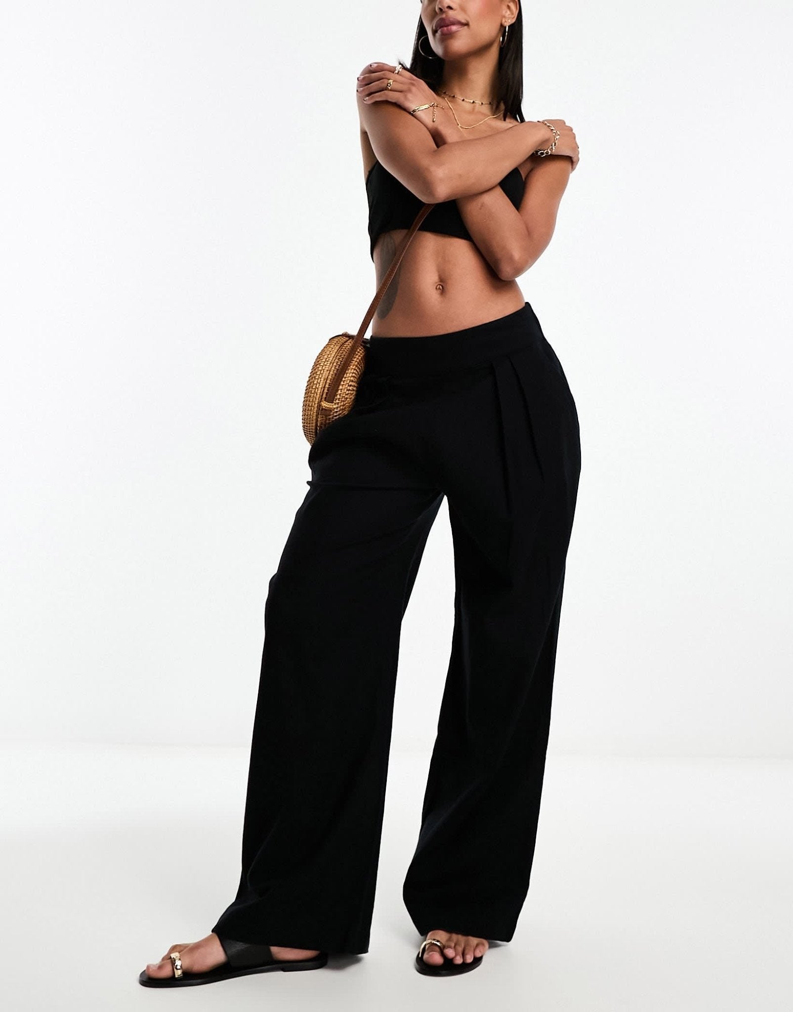 Abercrombie & Fitch pleated wide leg linen trouser in black - ASOS Sample Sale EU Store