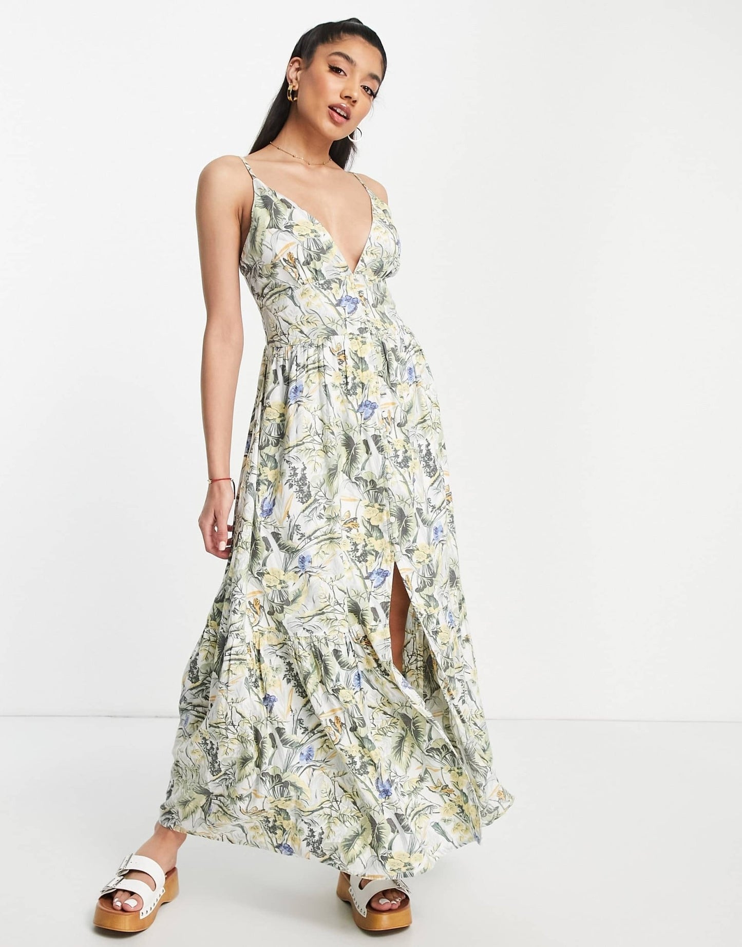 Abercrombie & Fitch plunge maxi dress in tropical print - ASOS Sample Sale EU Store