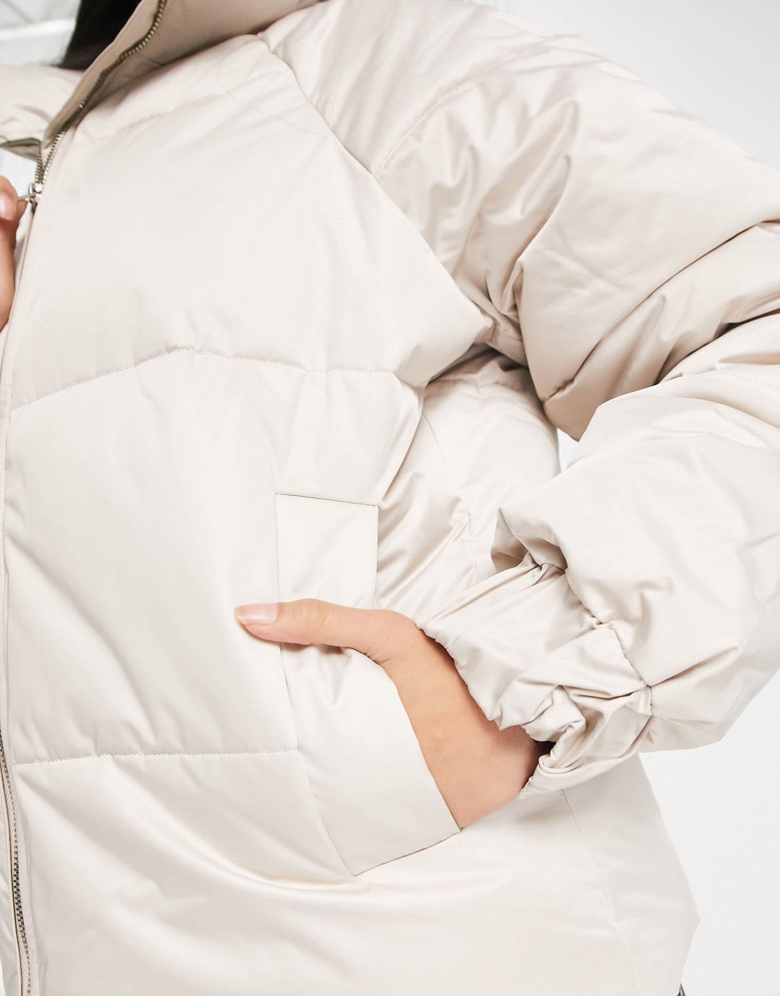 Abercrombie & Fitch satin nylon puffer jacket in light grey - ASOS Sample Sale EU Store