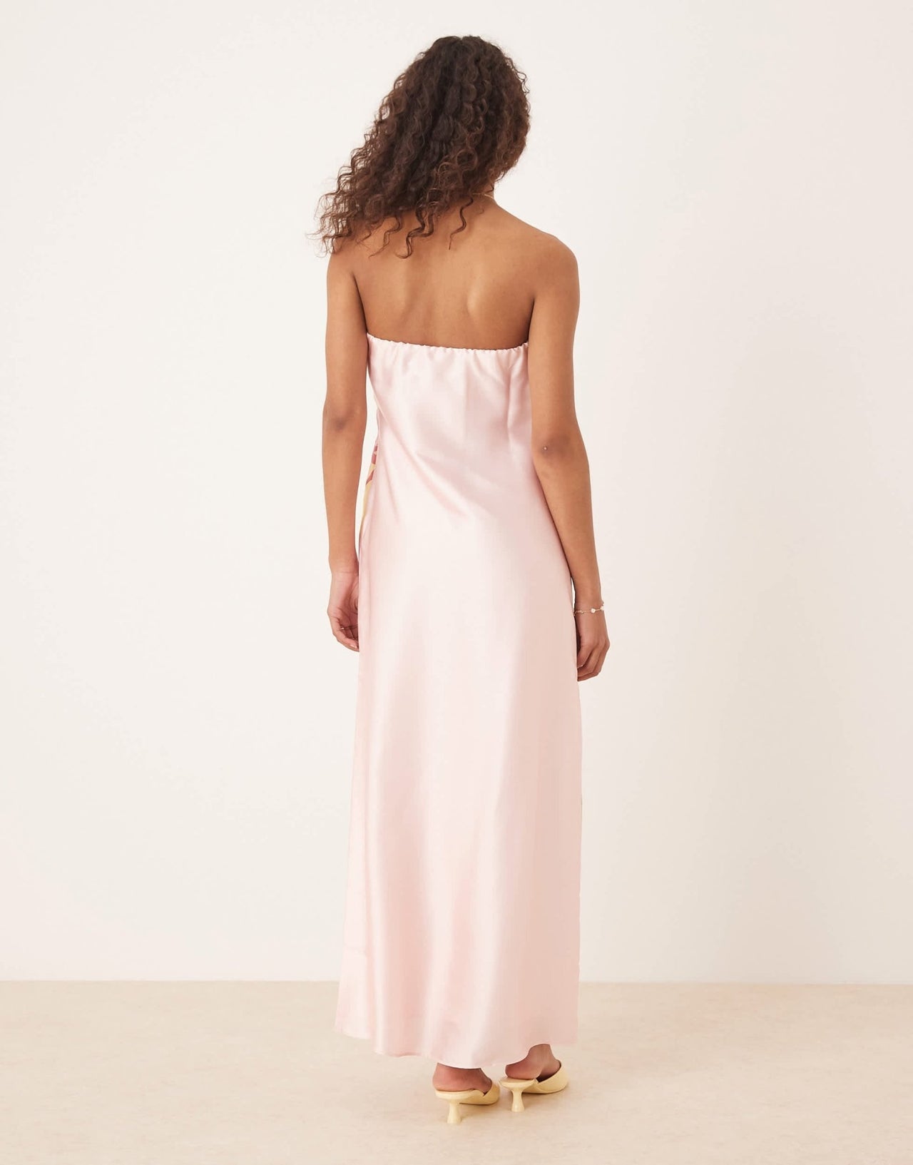 Abercrombie & Fitch satin strapless maxi dress in pink floral - ASOS Sample Sale EU Store