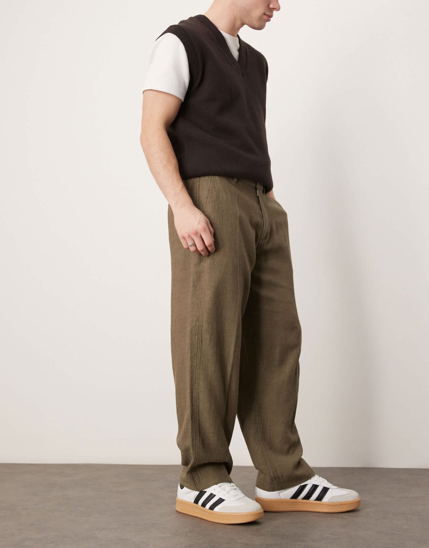 Abercrombie & Fitch Sloane tailored baggy trousers in green - ASOS Sample Sale EU Store