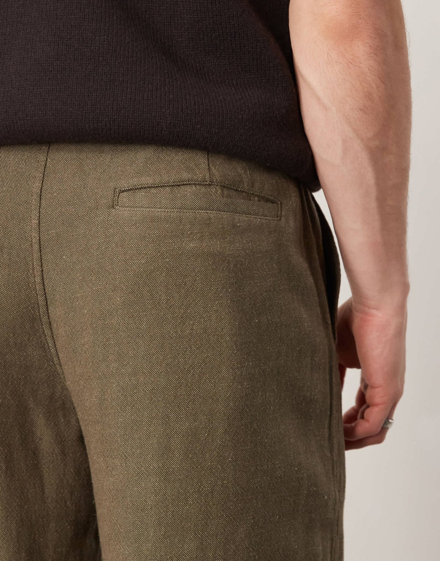 Abercrombie & Fitch Sloane tailored baggy trousers in green - ASOS Sample Sale EU Store