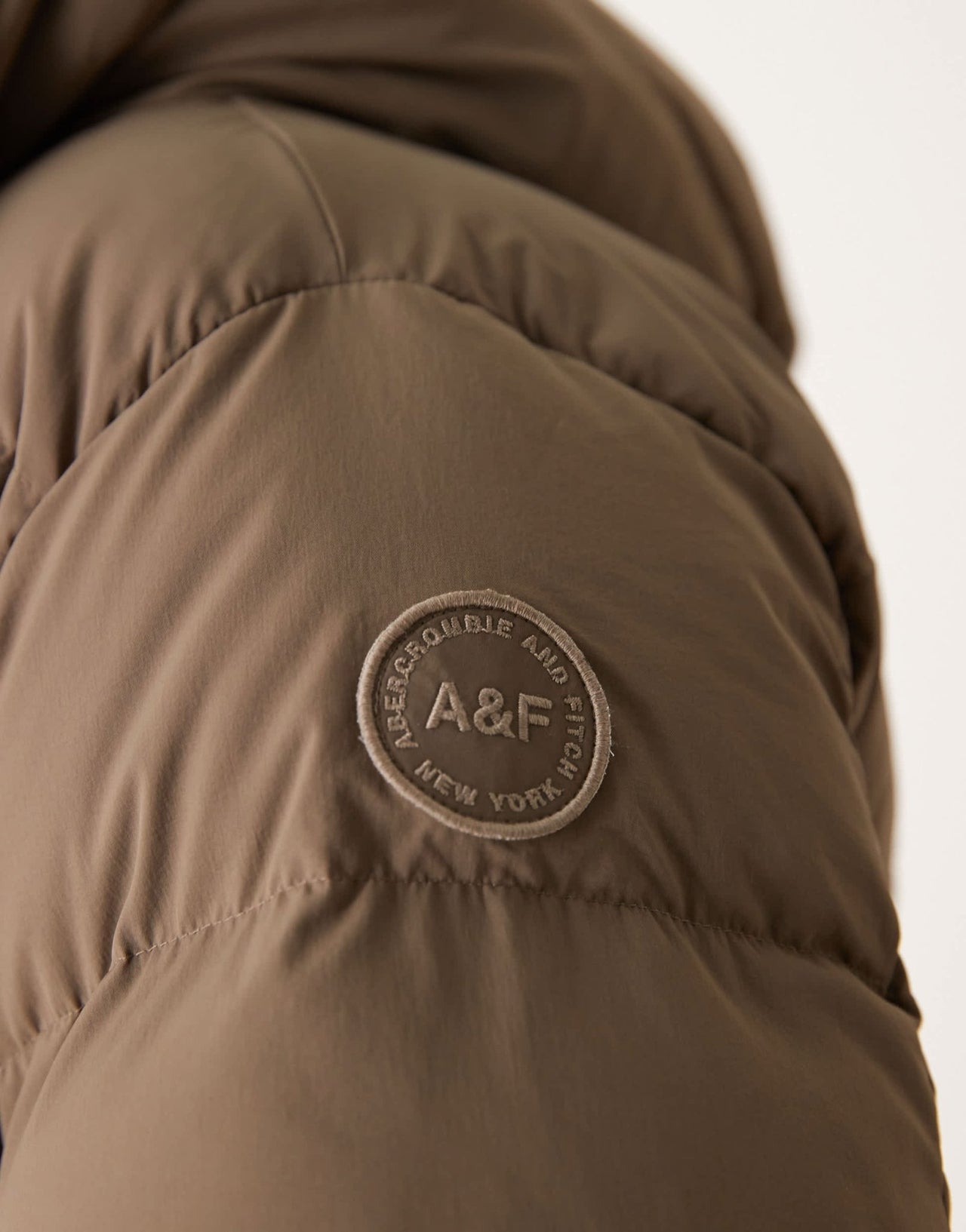 Abercrombie & Fitch ultra hooded puffer jacket in beige - ASOS Sample Sale EU Store