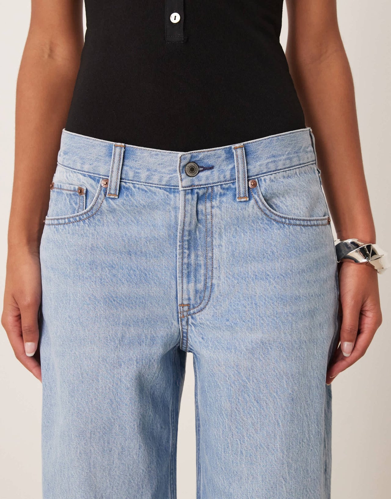 Abercrombie & Fitch ultra loose low rise jeans in light blue - ASOS Sample Sale EU Store