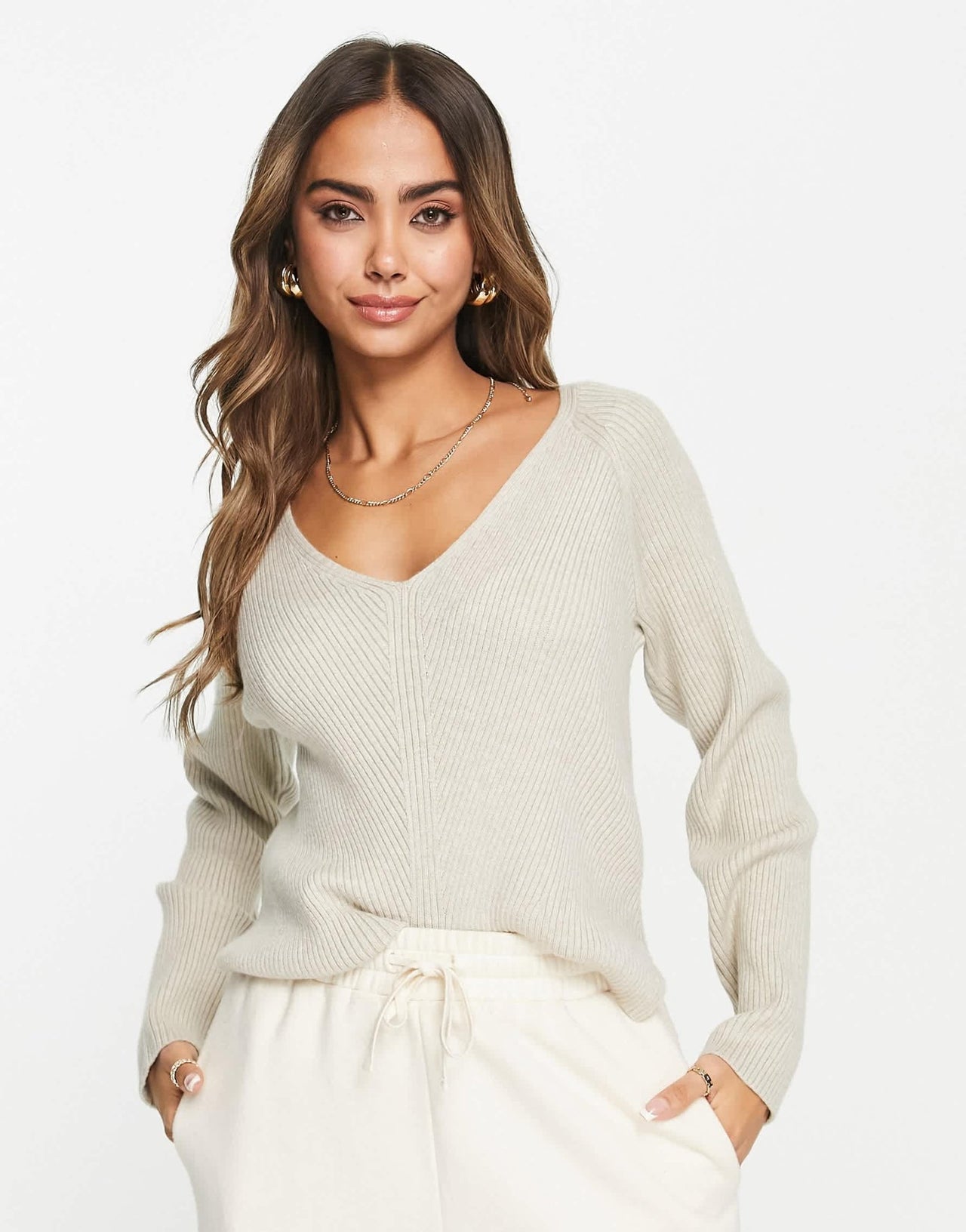 Abercrombie & Fitch v neck jumper in beige - ASOS Sample Sale EU Store