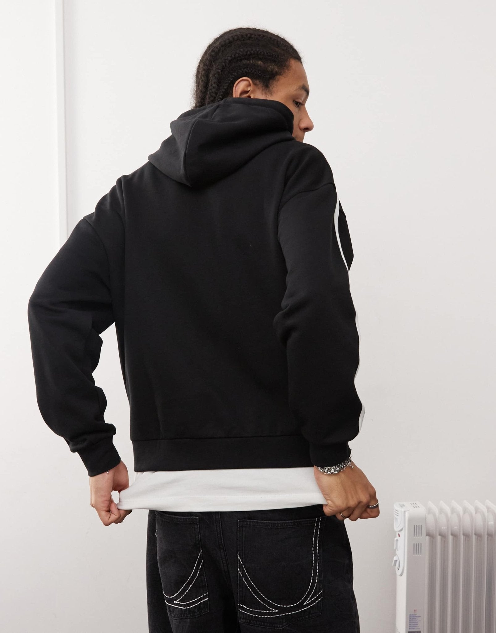 adidas Originals Adicolor Baggy Fit Hoodie in black - ASOS Sample Sale EU Store