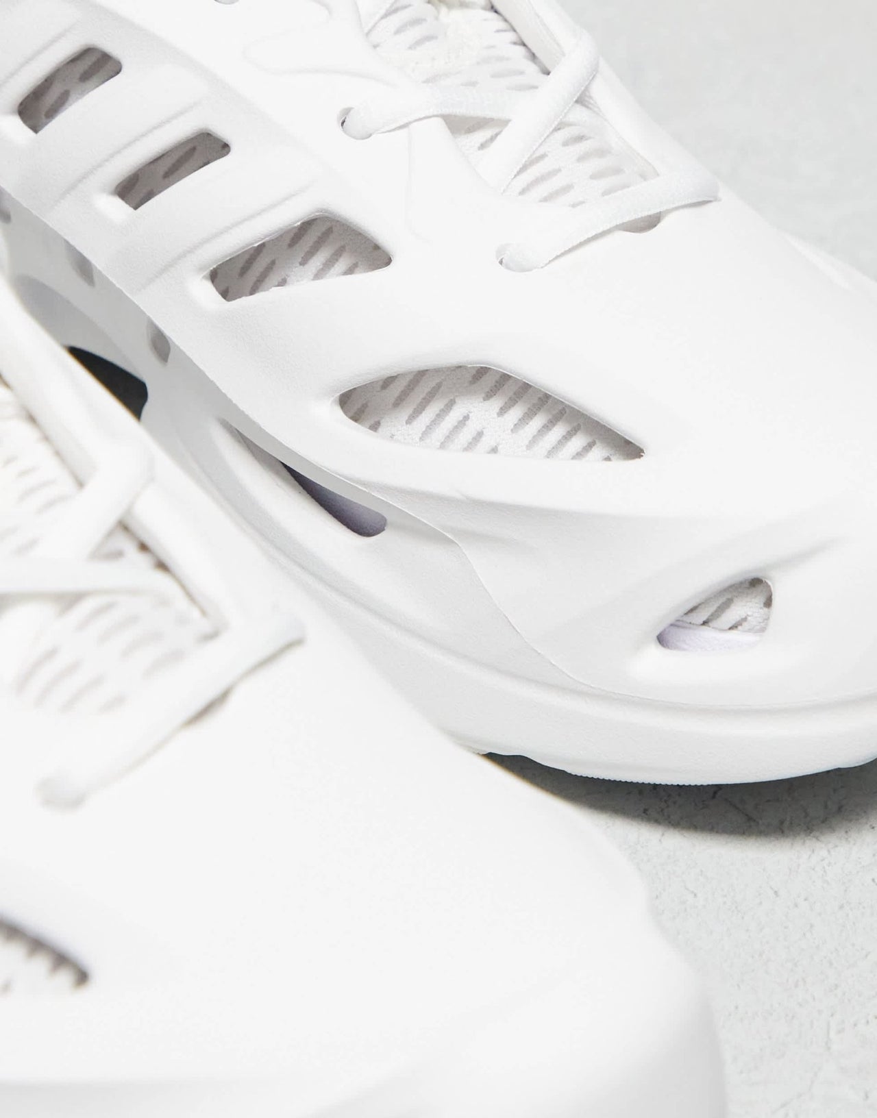 adidas Originals adiFOM Climacool trainers in triple white - ASOS Sample Sale EU Store