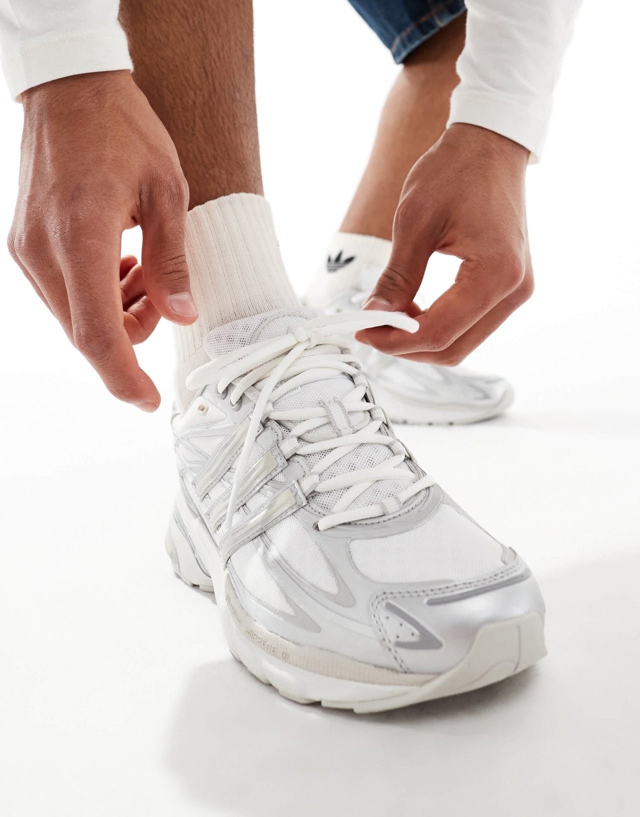 adidas Originals Adistar Cushion trainers in white - ASOS Sample Sale EU Store
