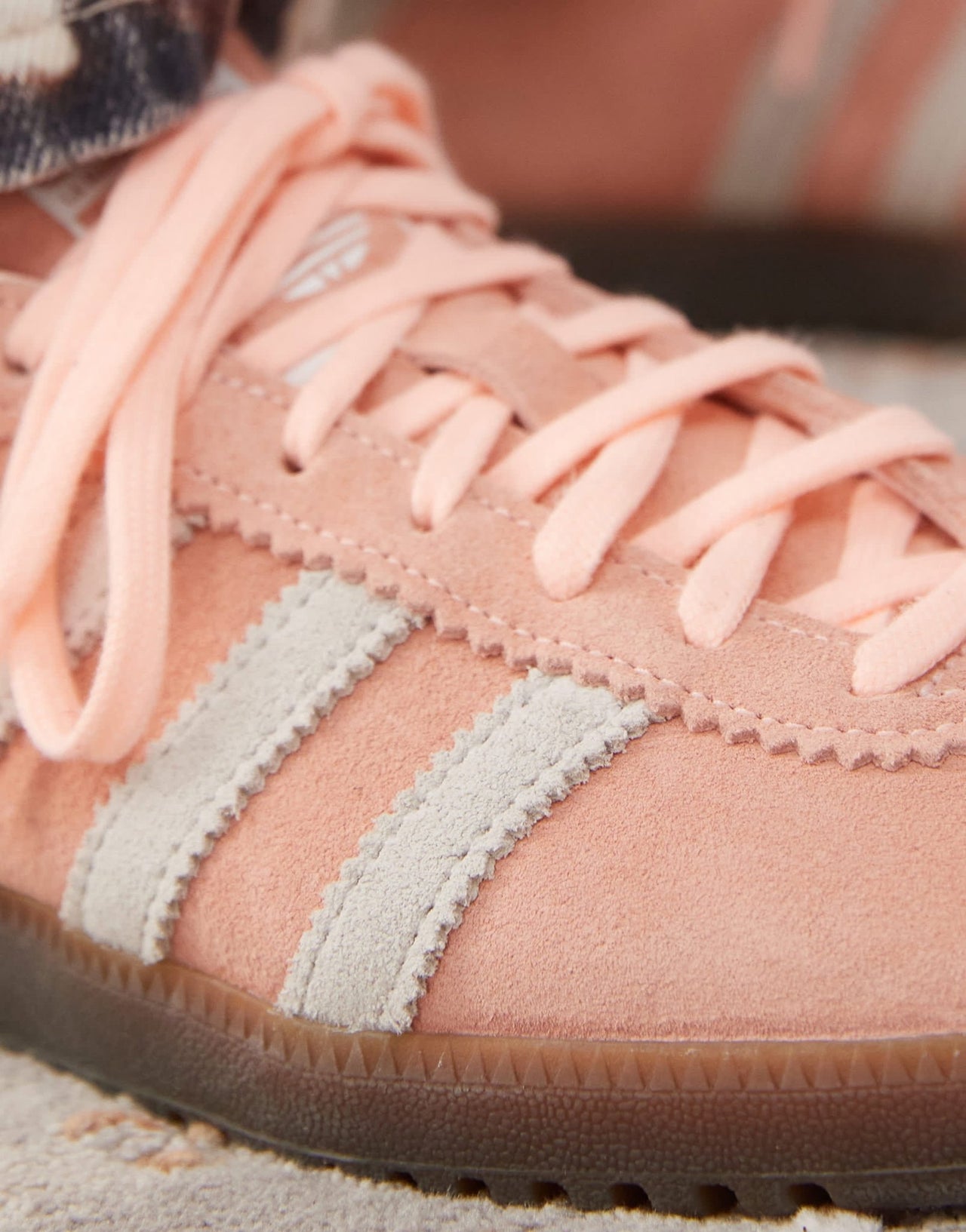 adidas Originals Bermuda trainers in pink and off white - ASOS Sample Sale EU Store