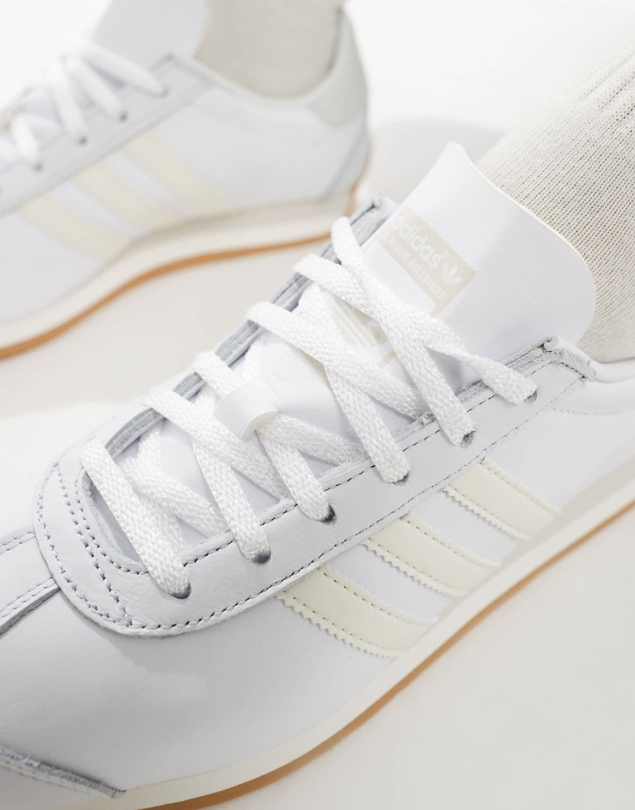 adidas Originals Country OG trainers in off white - ASOS Sample Sale EU Store