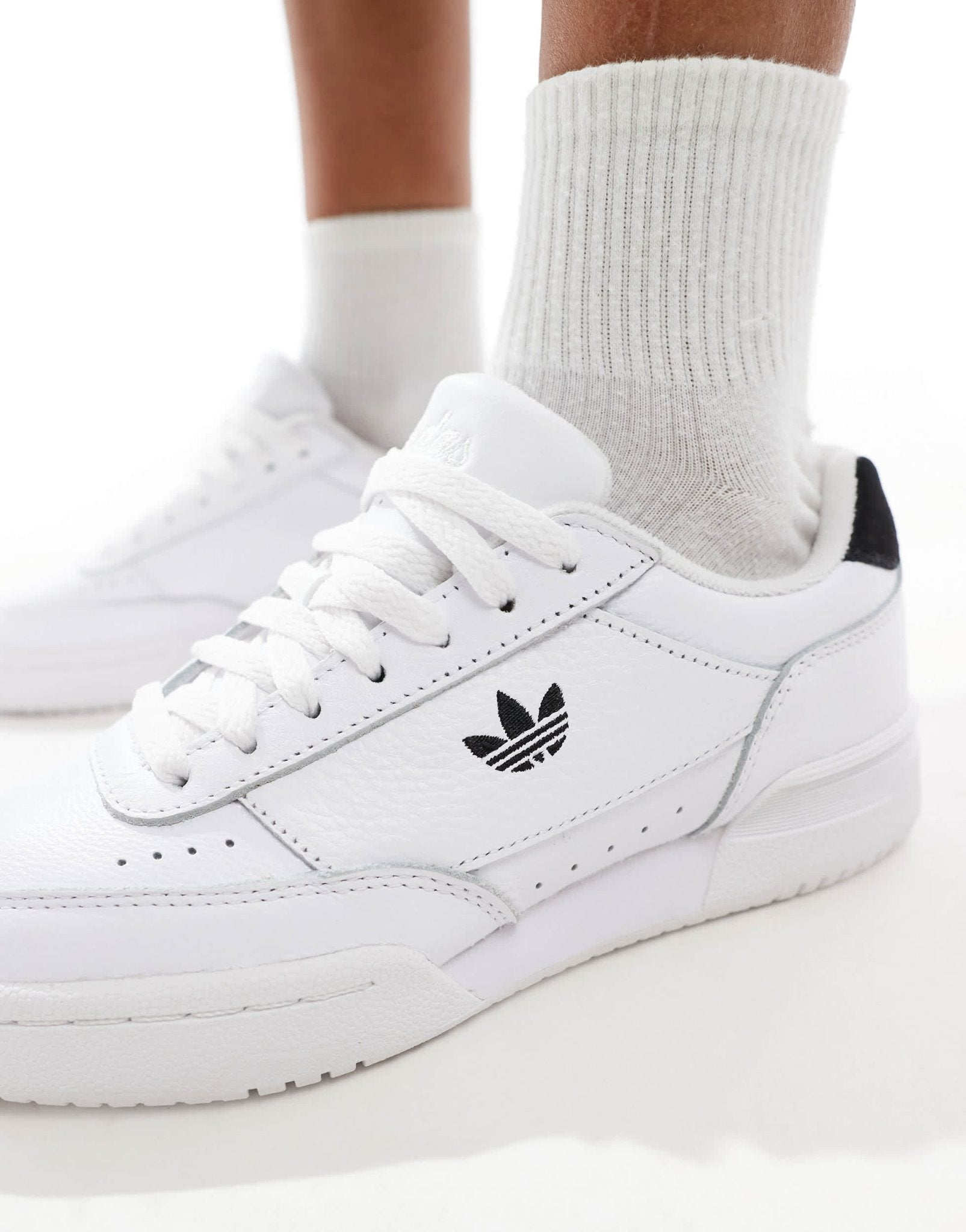 adidas Originals Court Super in white and black - ASOS Sample Sale EU Store