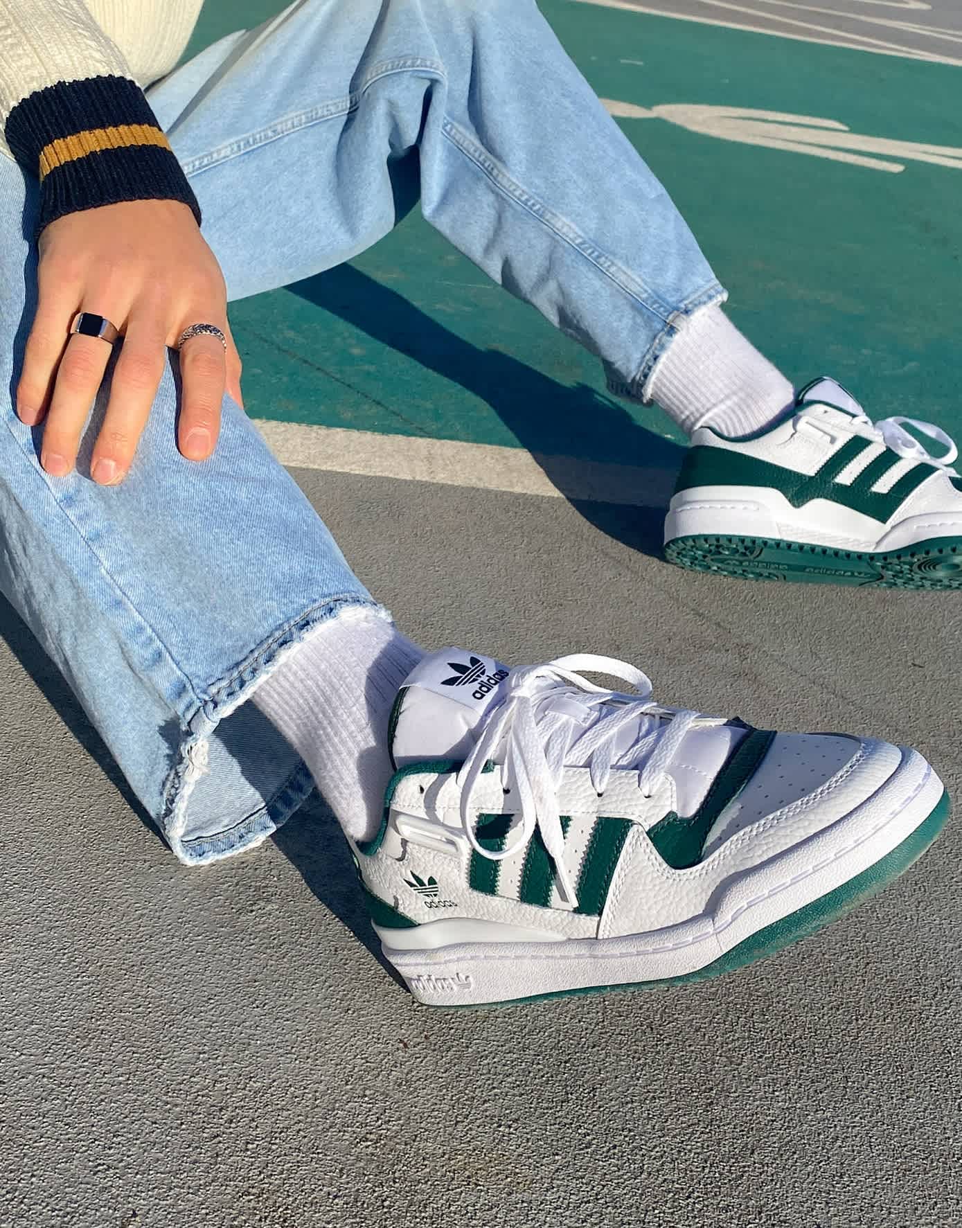 adidas Originals Forum Low trainers in white and collegiate green - ASOS Sample Sale EU Store