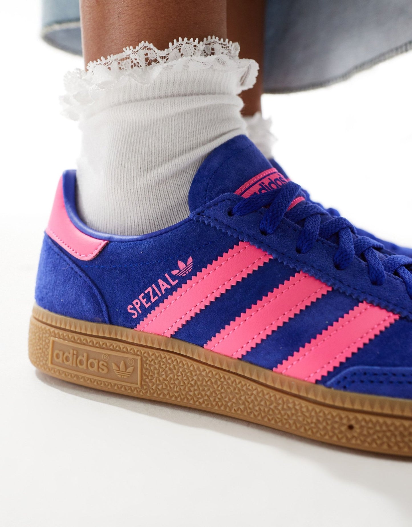 adidas Originals Handball Spezial trainers in blue and pink with gum sole - ASOS Sample Sale EU Store