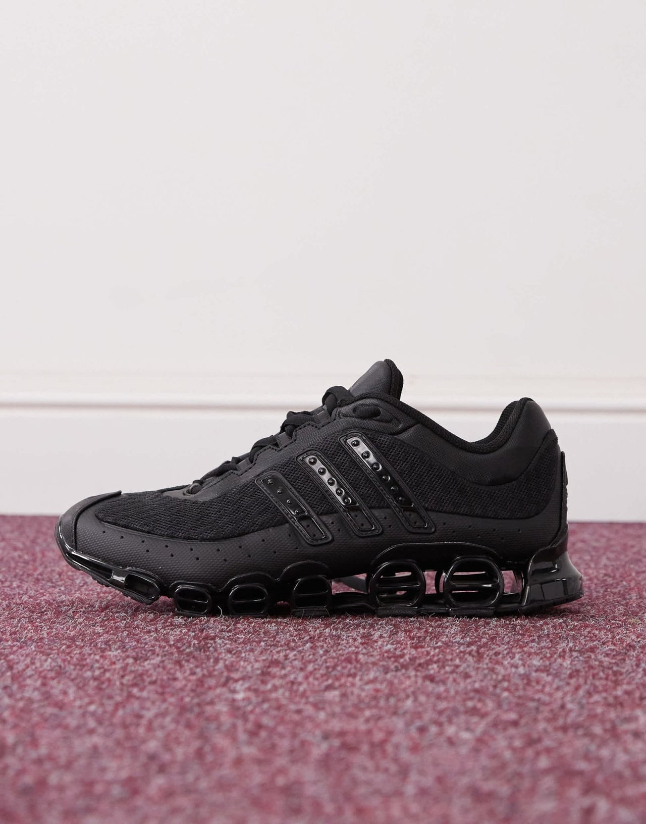 adidas Originals Megaride trainers in black - ASOS Sample Sale EU Store